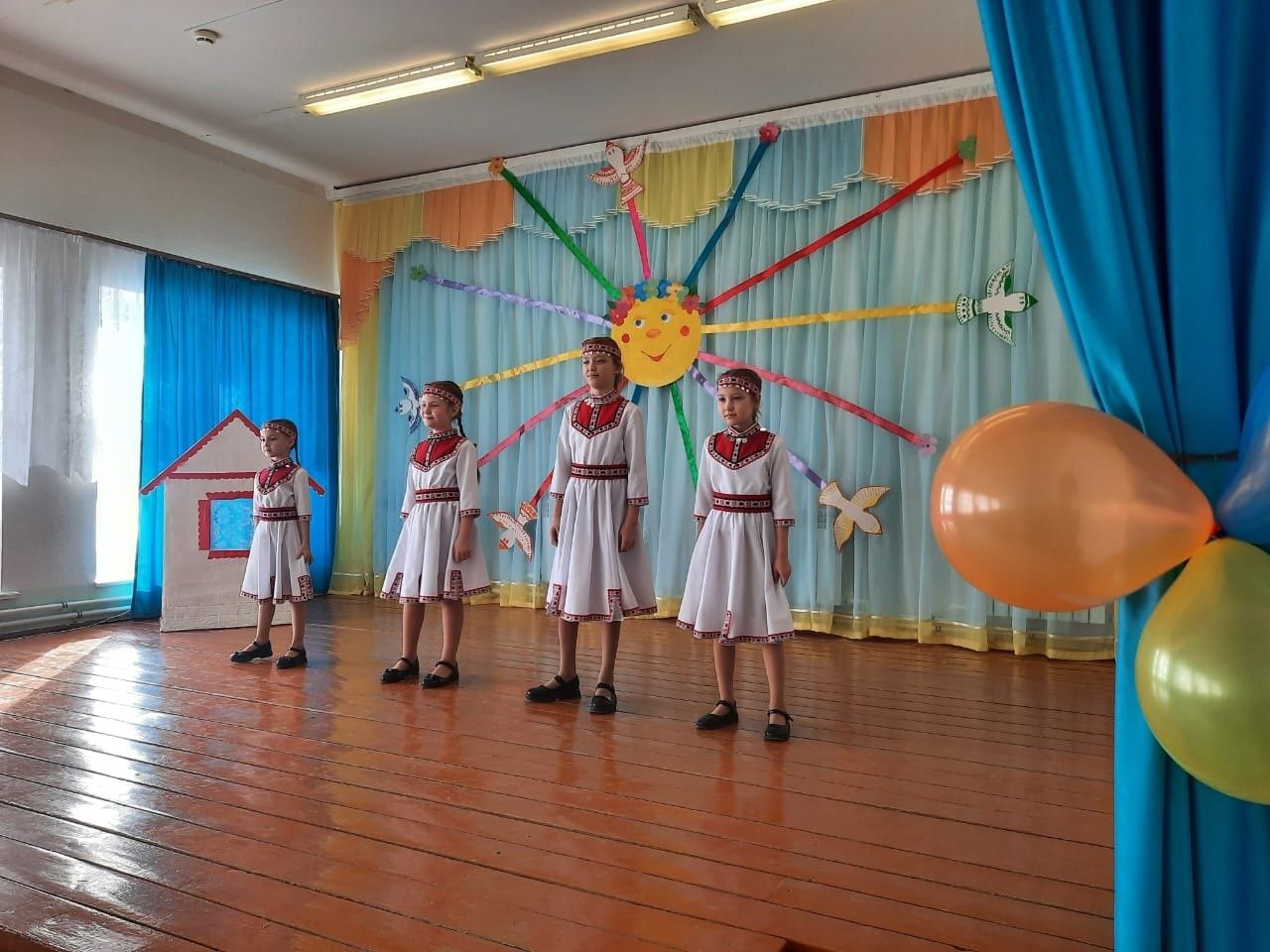 «Лучик дружбы»: в Енабердино прошёл межрегиональный детский фольклорный фестиваль