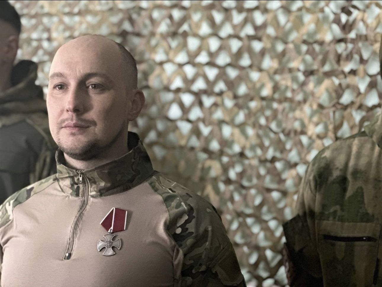 Эдуард Шарафиев награжден Орденом Мужества за храбрость и героизм
