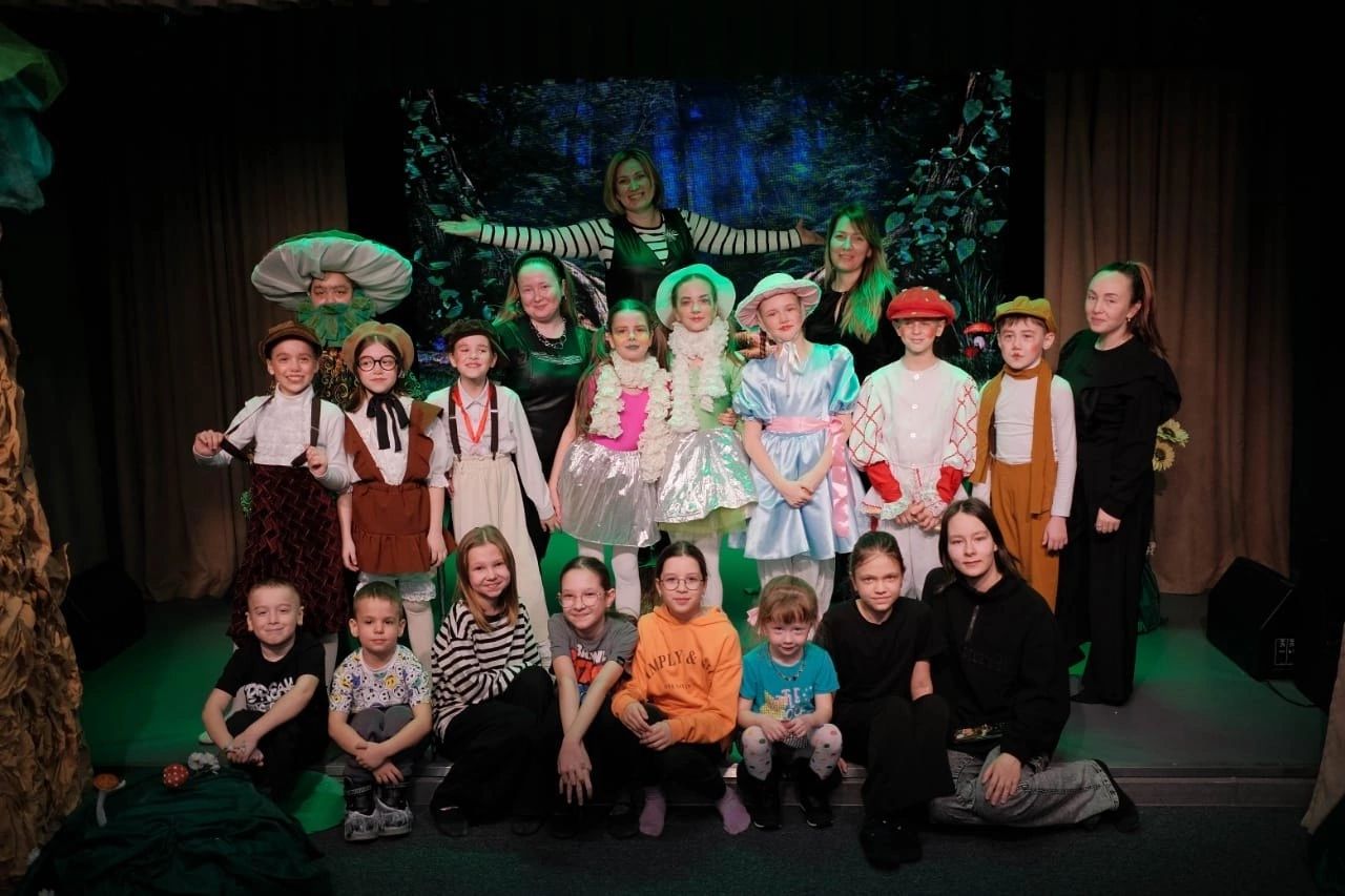 На сцене театра юного зрителя «Этюд» показали детский спектакль «Жила-была Сыроежка»