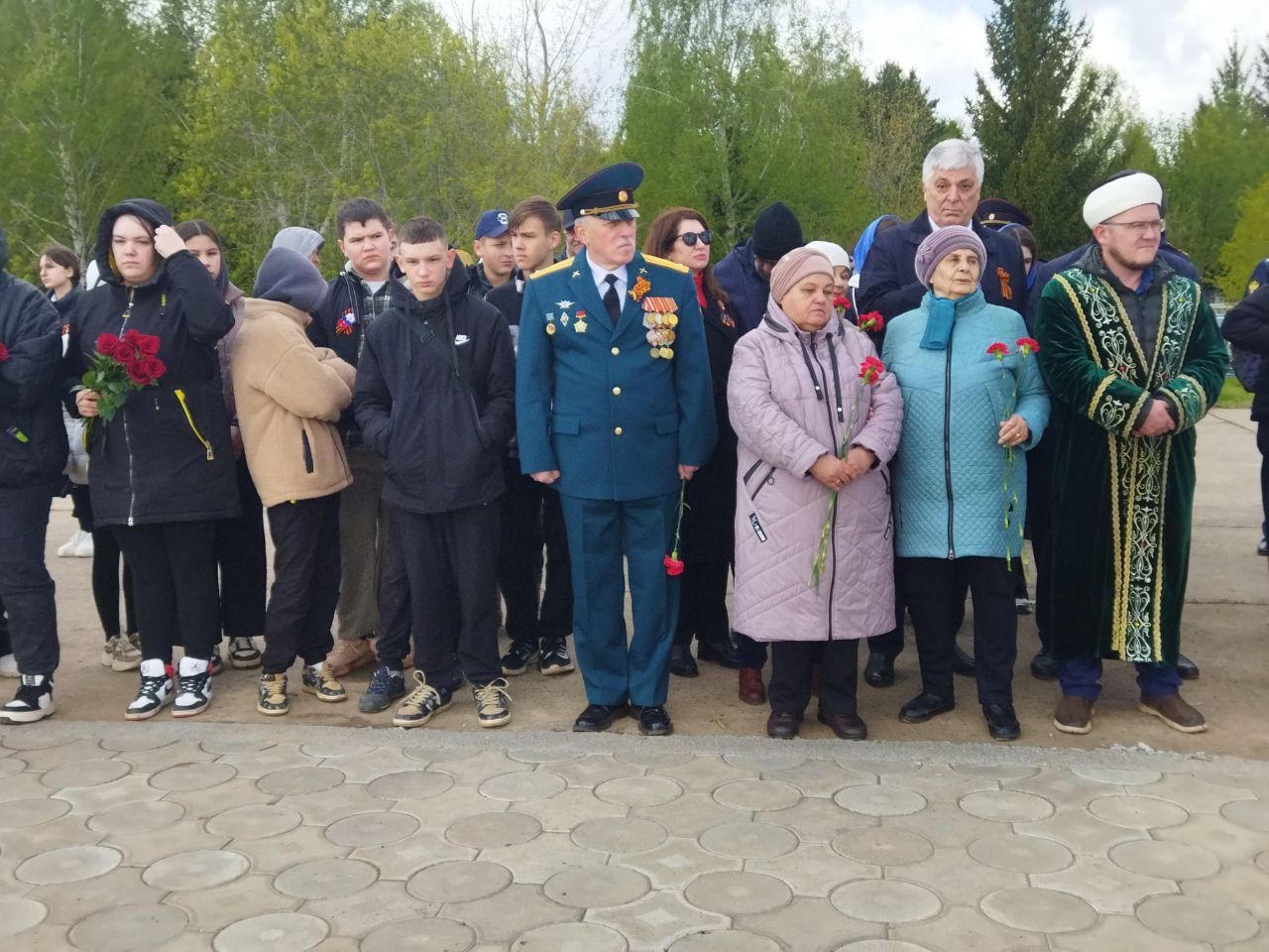 В Менделеевске в День Победы открыли мемориалы памяти героям СВО