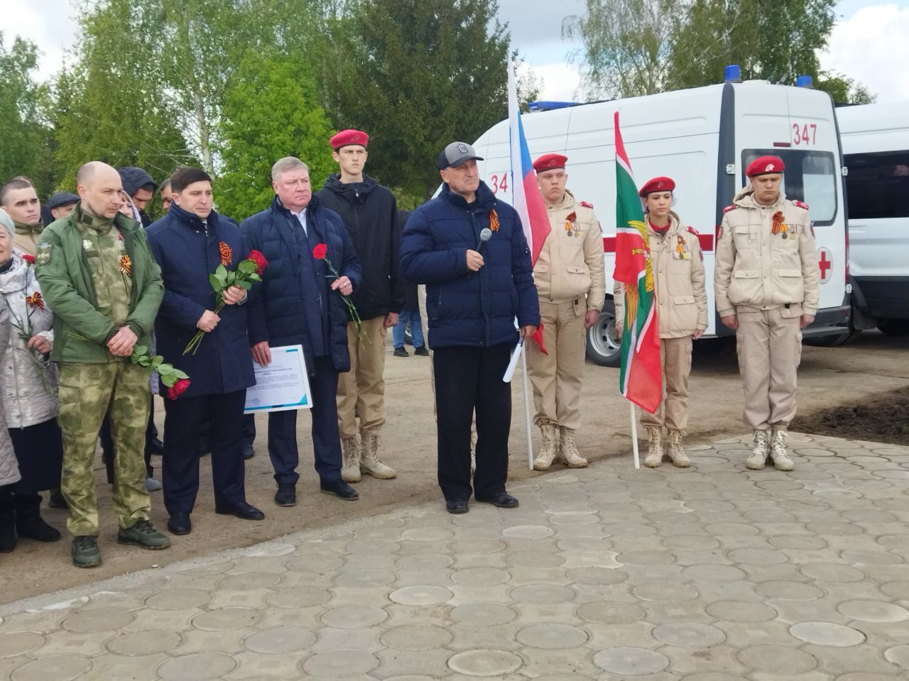 В Менделеевске в День Победы открыли мемориалы памяти героям СВО