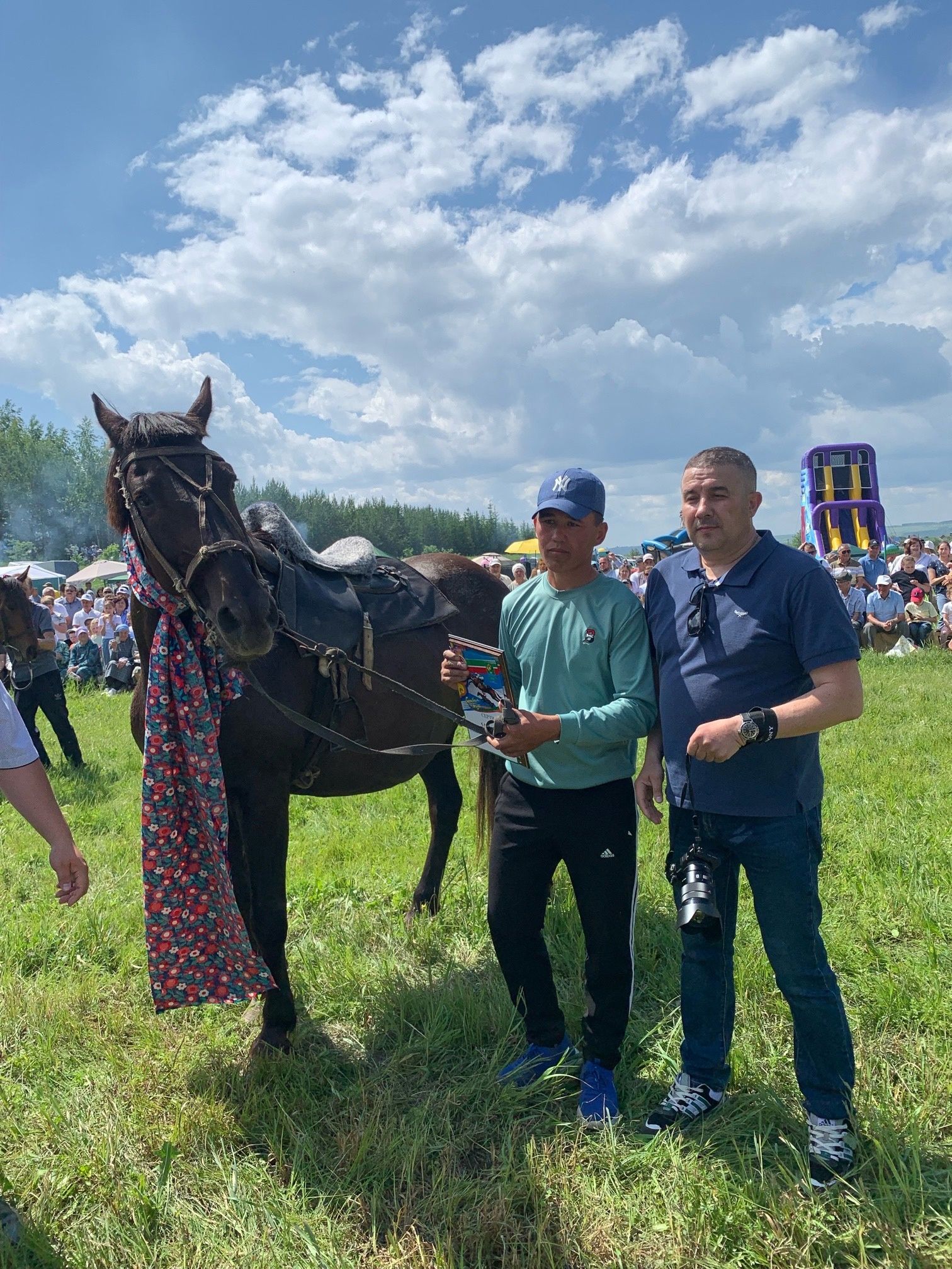 Награда герою, медаль ветерану, Айдар Галимов, именные подарки жокеям