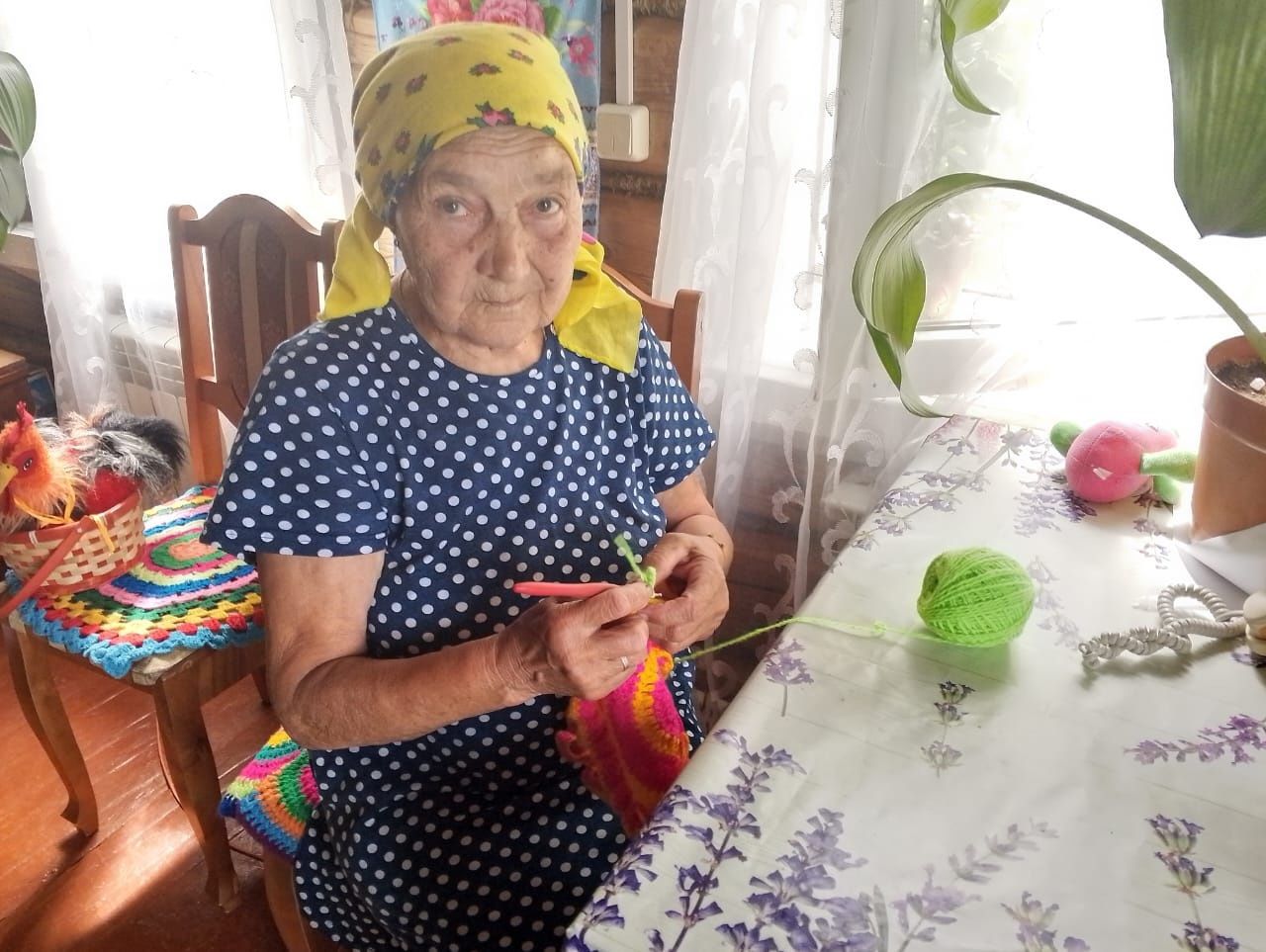 В Менделееске с получателями социальных услуг провели беседу «Семья — это»