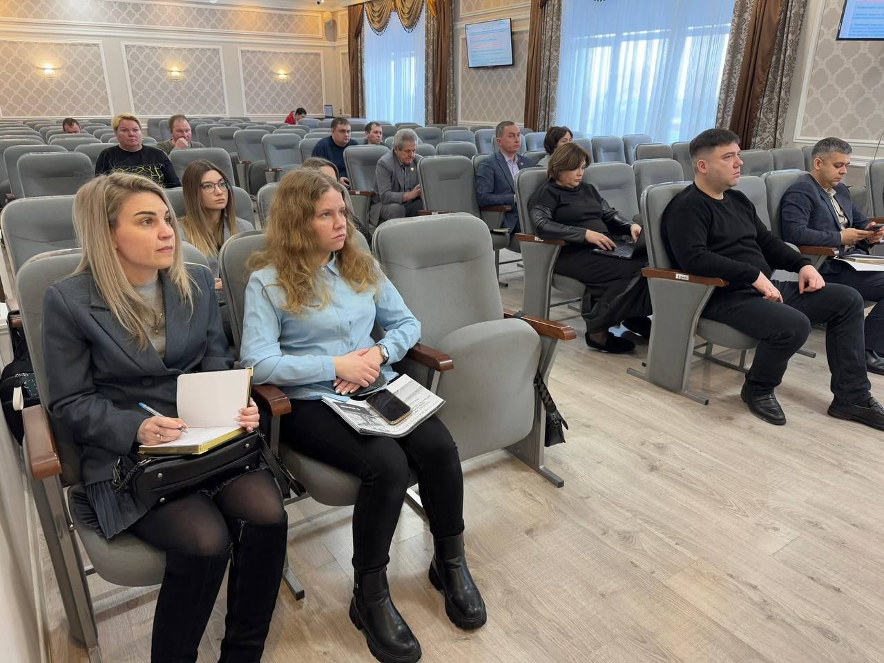В Менделеевске подвели итоги работы Палаты земельных и имущественных отношений за прошедший год и обозначены задачи на 2025