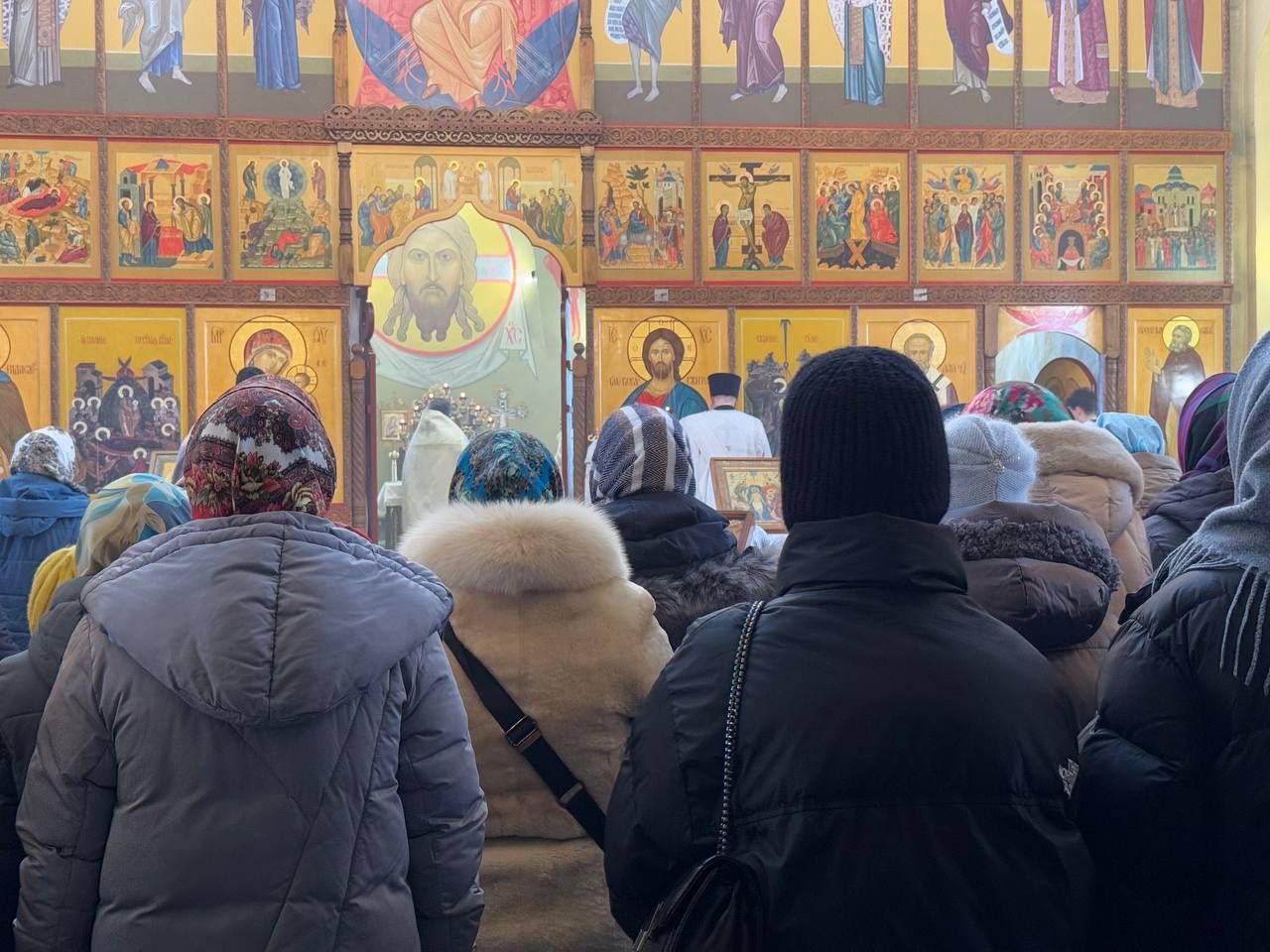 Как верующие Менделеевска отмечают праздник Крещения Господня