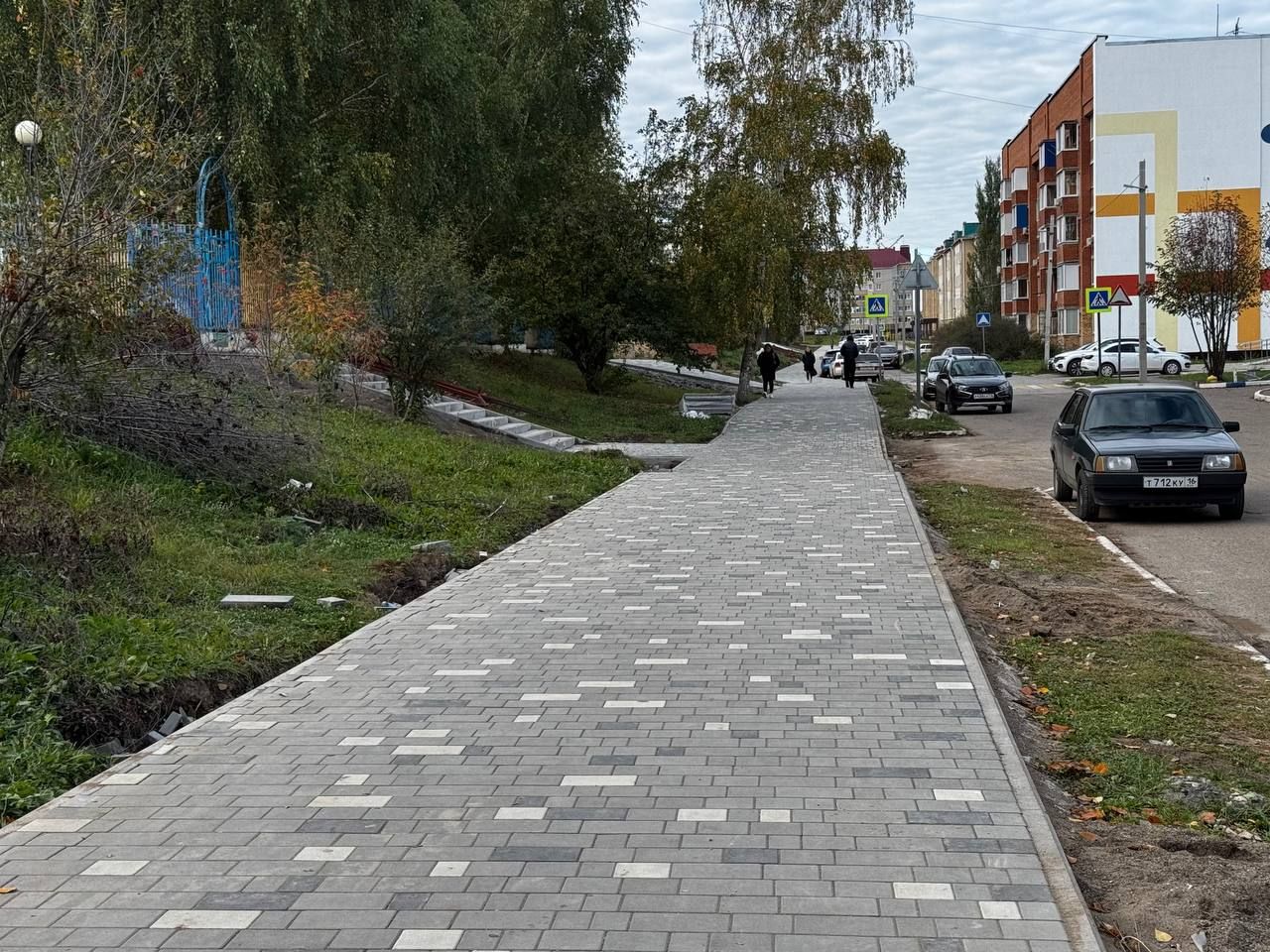 В Менделеевске продолжается строительство велодорожек