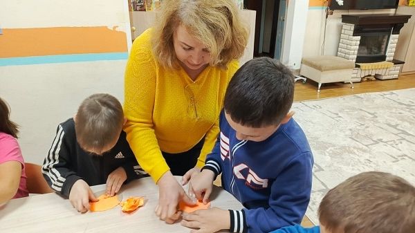 Мастер-класс ко Дню отца в приюте «Камские зори»: поделись любовью