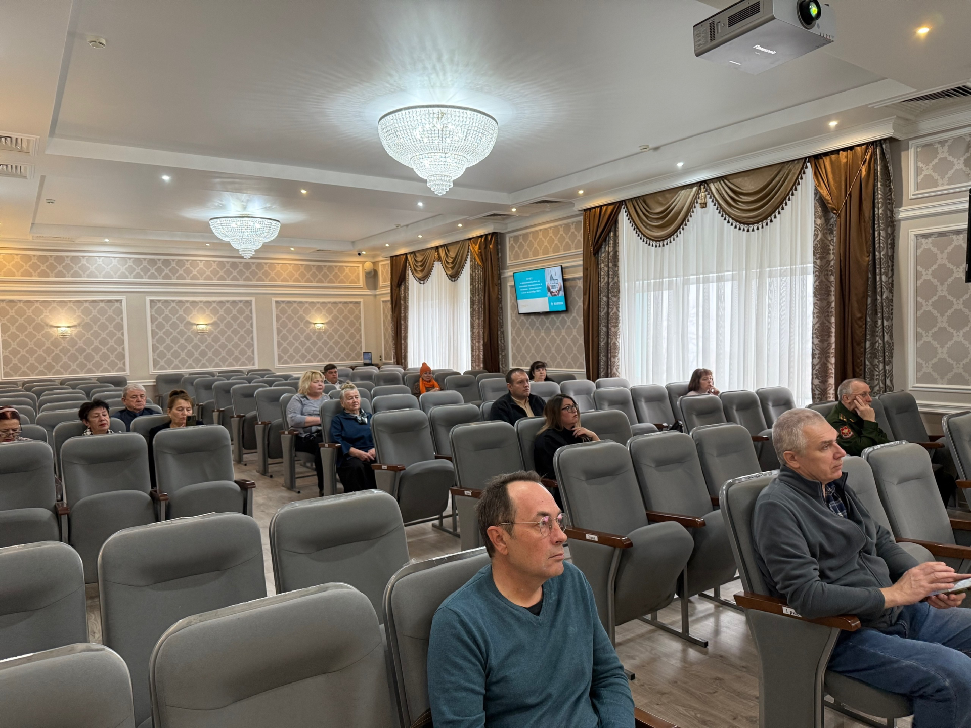 Задолженность за ЖКУ: в Менделеевске усилят работу с неплательщиками
