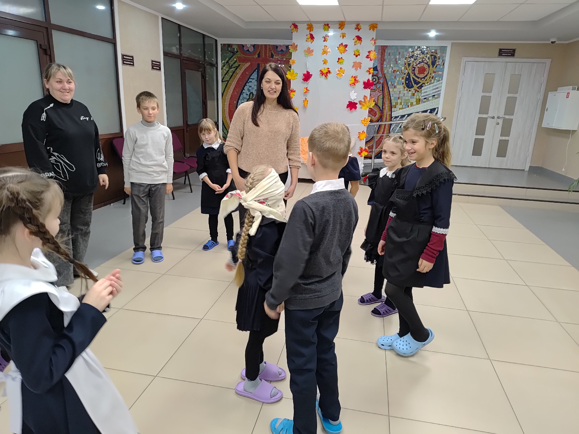 Яркая осенняя программа «Ни минуты покоя» прошла в Татарско-Челнинском СДК