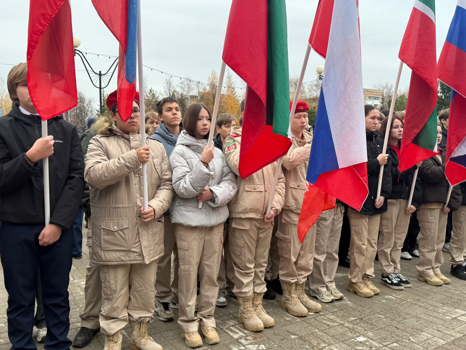 Более 20 тонн гуманитарного груза отправили из Менделеевска бойцам СВО