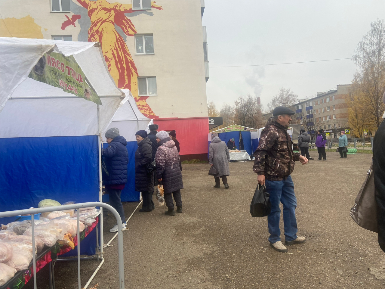В Менделеевске продолжаются сельхозярмарки
