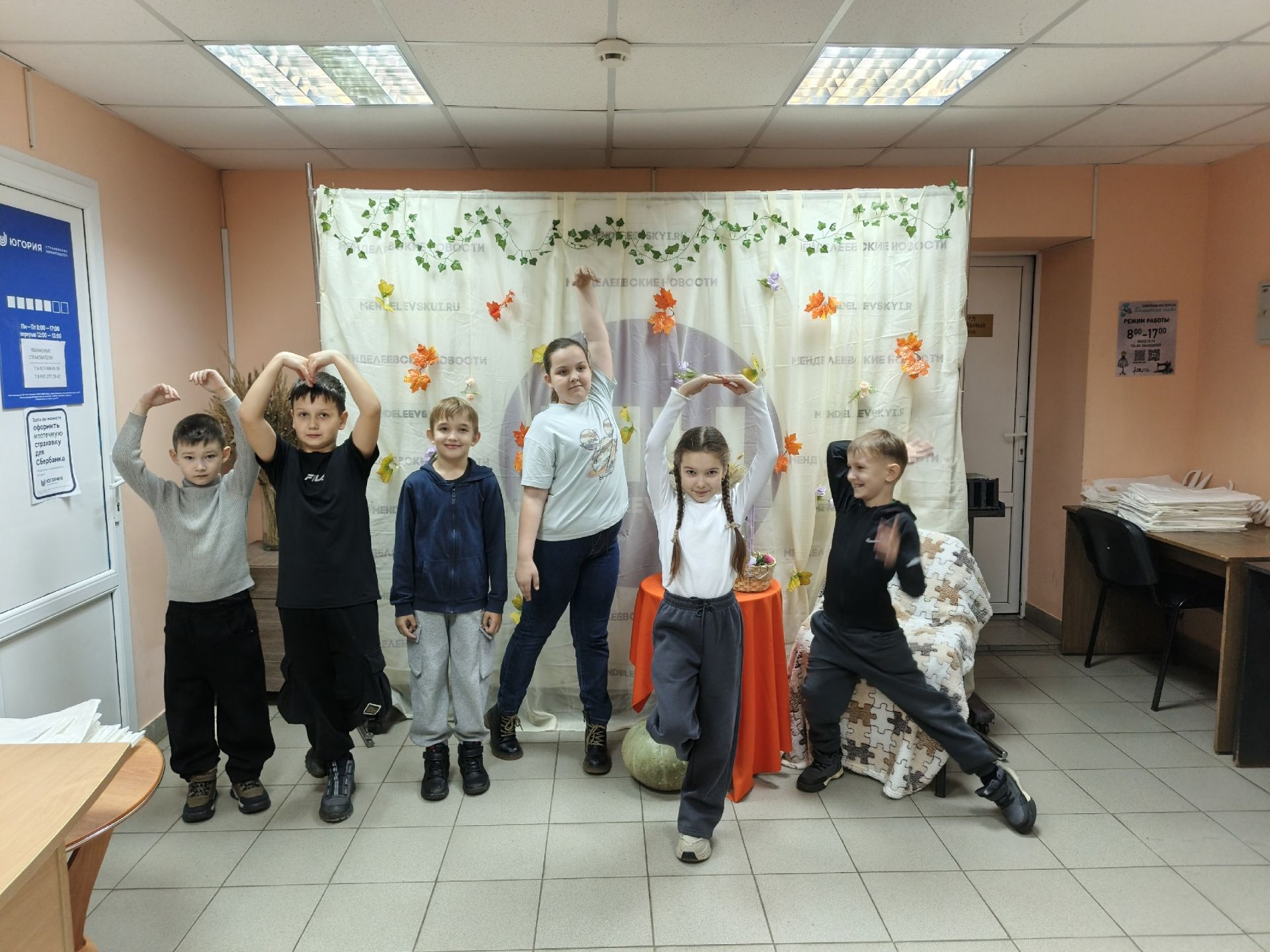 В редакции «Менделеевские новости» прошла экскурсия: школьники познакомились с миром журналистики