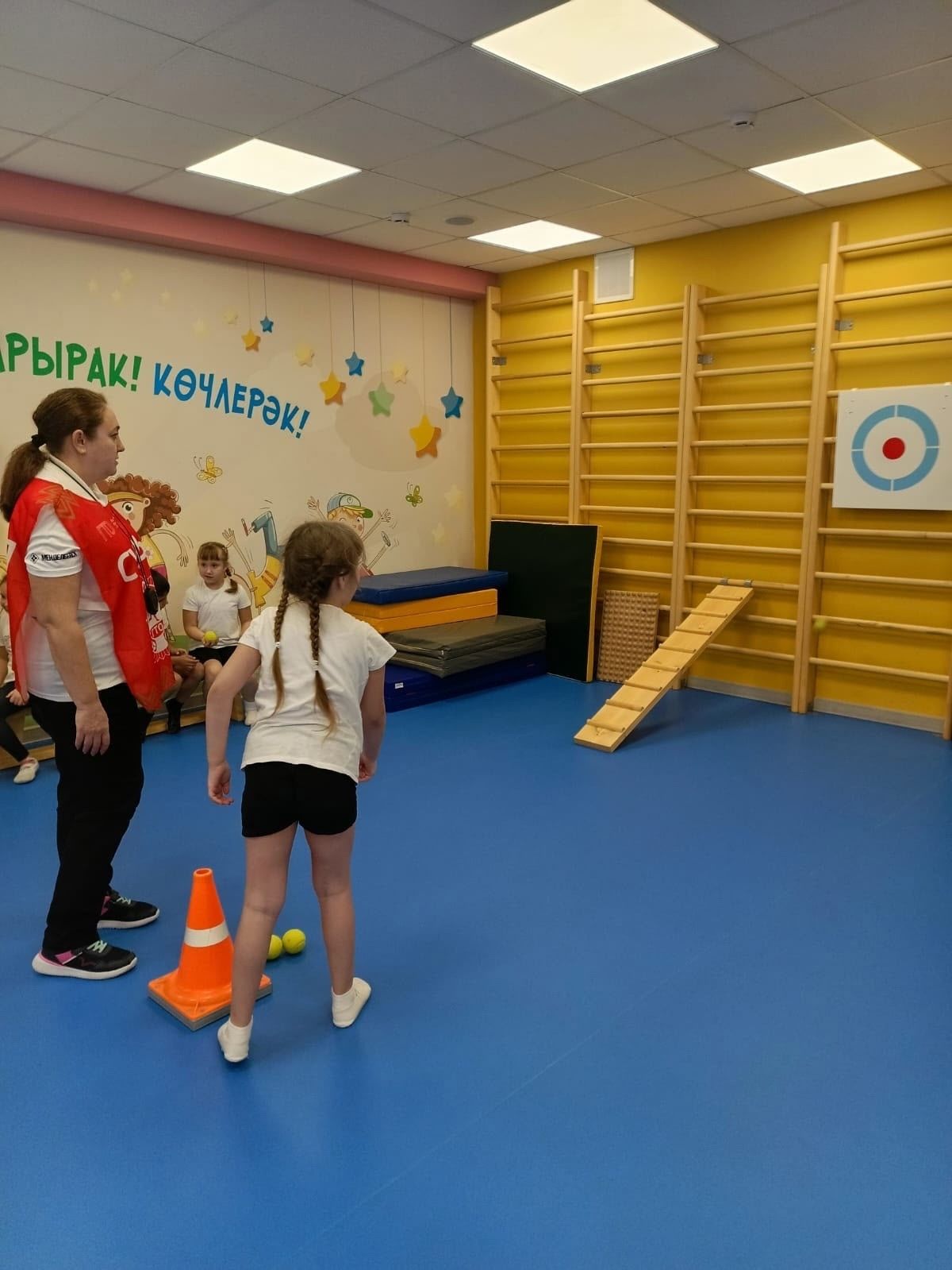 В детском саду №12 «Маленький гений Менделеевска провели День ГТО