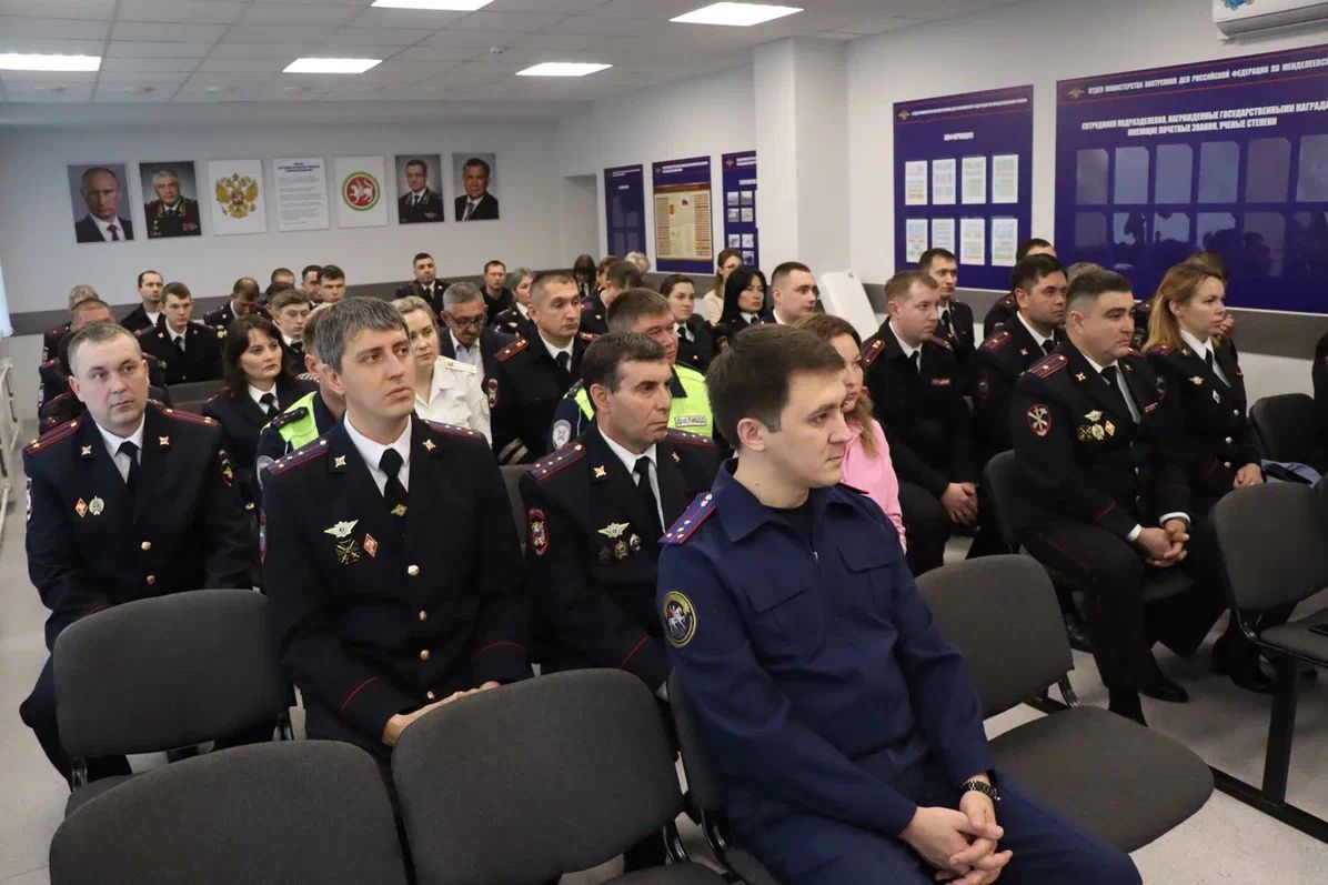 Сегодня в России отмечается День сотрудников органов внутренних дел