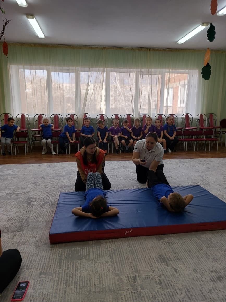 В детском саду №10 «Рябинушка» Менделеевска проведён День ГТО: маленькие спортсмены показали свои достижения