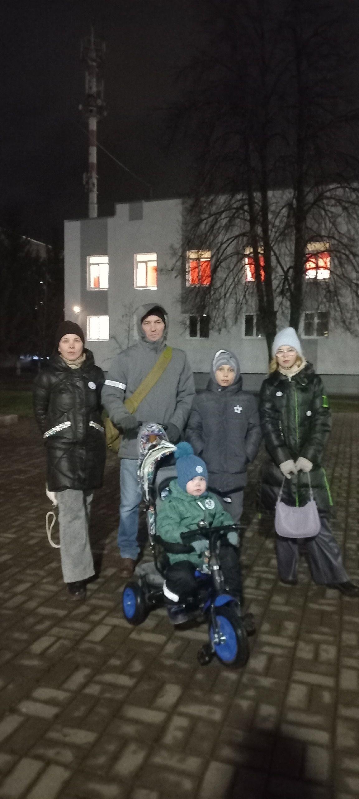 «Самая заметная семья»: в Менделеевске идёт челлендж по безопасности на дорогах