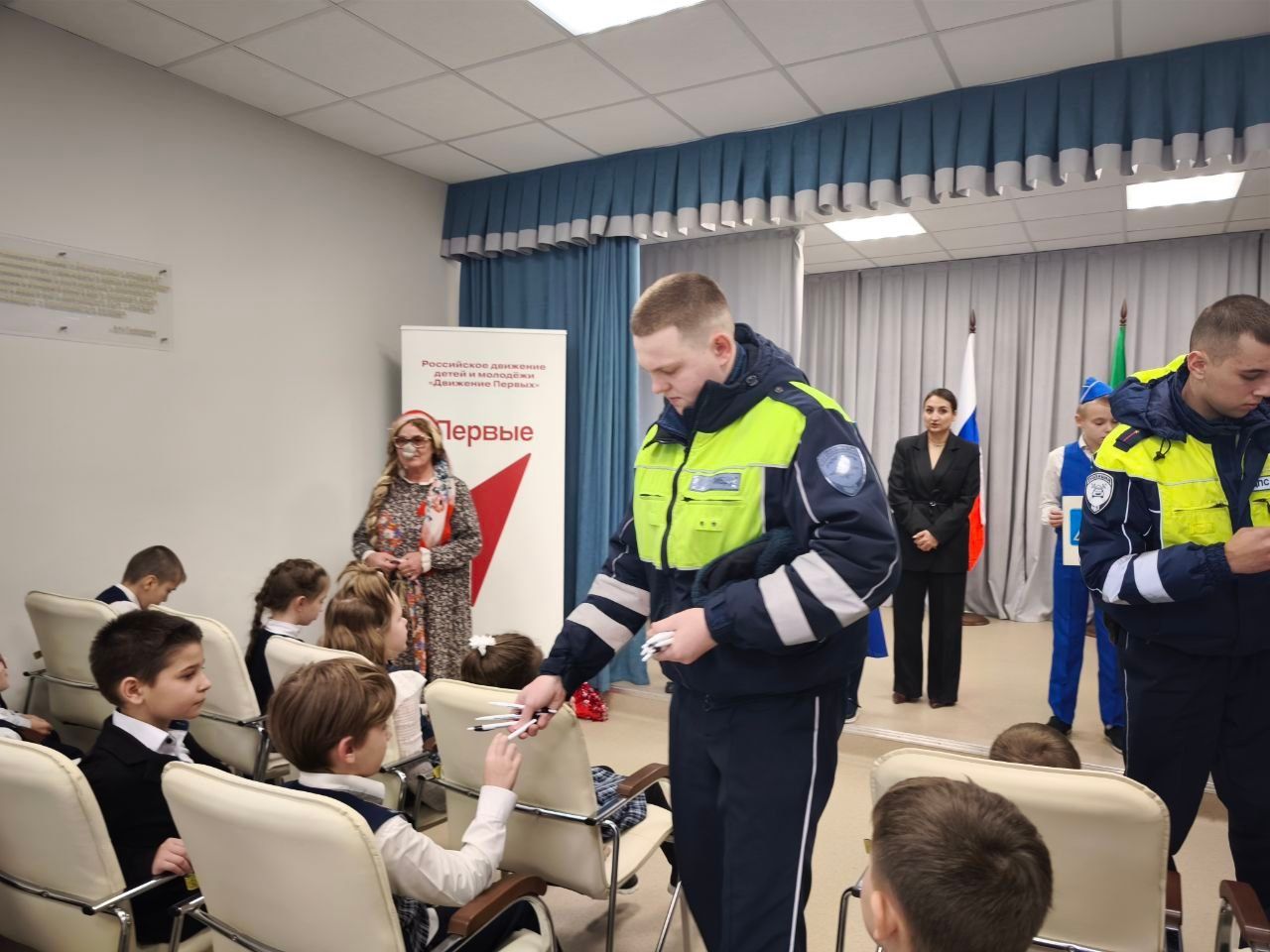 В Менделеевске провели профилактическое мероприятие ко Всемирному дню памяти жертв ДТП