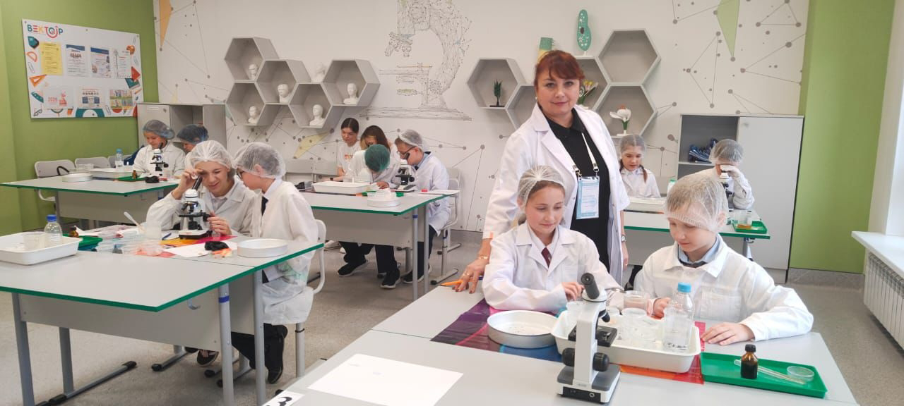 Учащиеся школы  №1 Менделеевска  участвует в республиканском хакатоне инженерных команд «Инженерный Вектор»