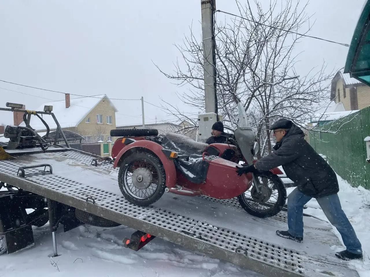 Семья из Менделеевского района передала свой мотоцикл бойцам СВО