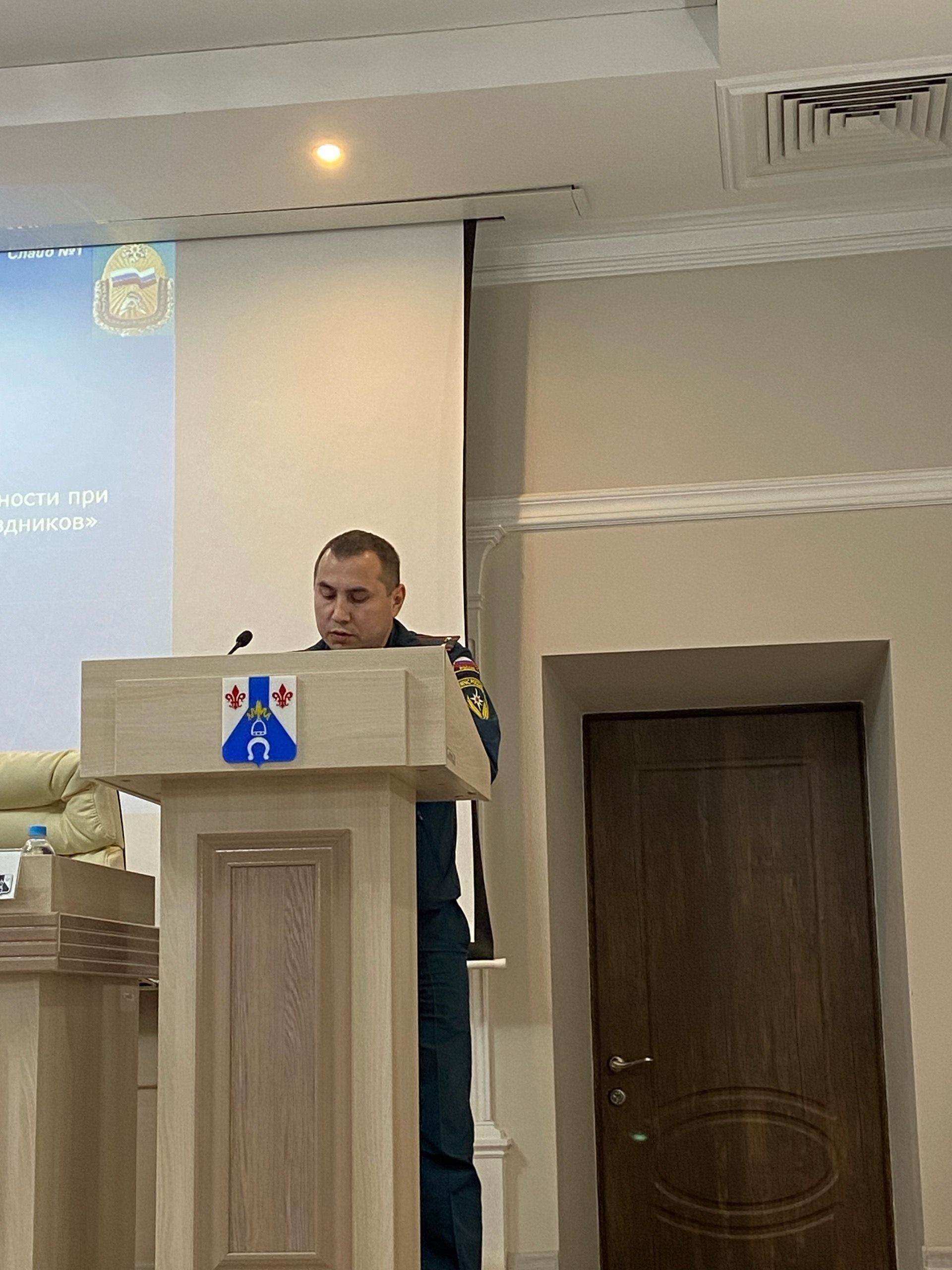 В Менделеевске обсуждены вопросы безопасности в новогодние праздники