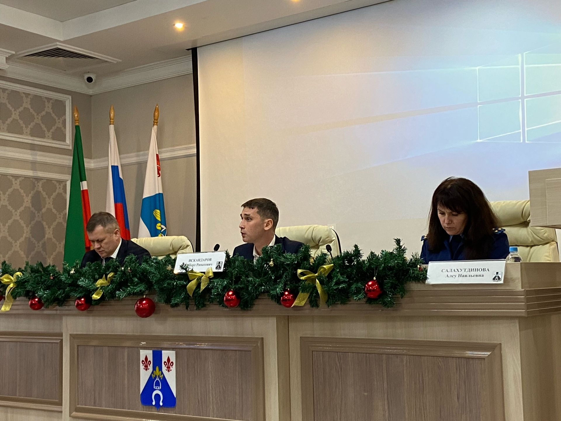 В Менделеевске обсуждены вопросы безопасности в новогодние праздники
