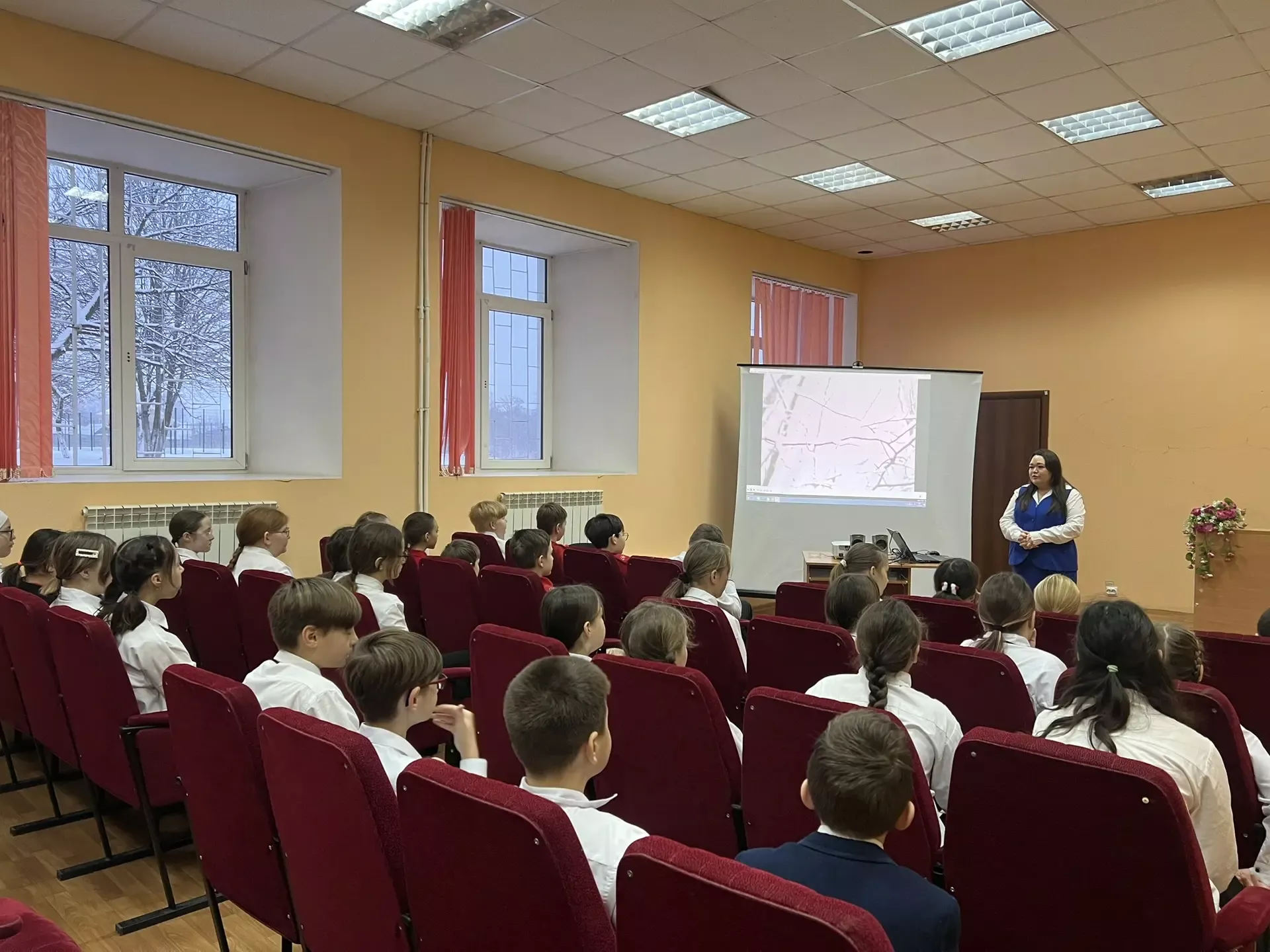 Безопасные каникулы: менделеевским школьникам напомнили правила поведения на зимних дорогах