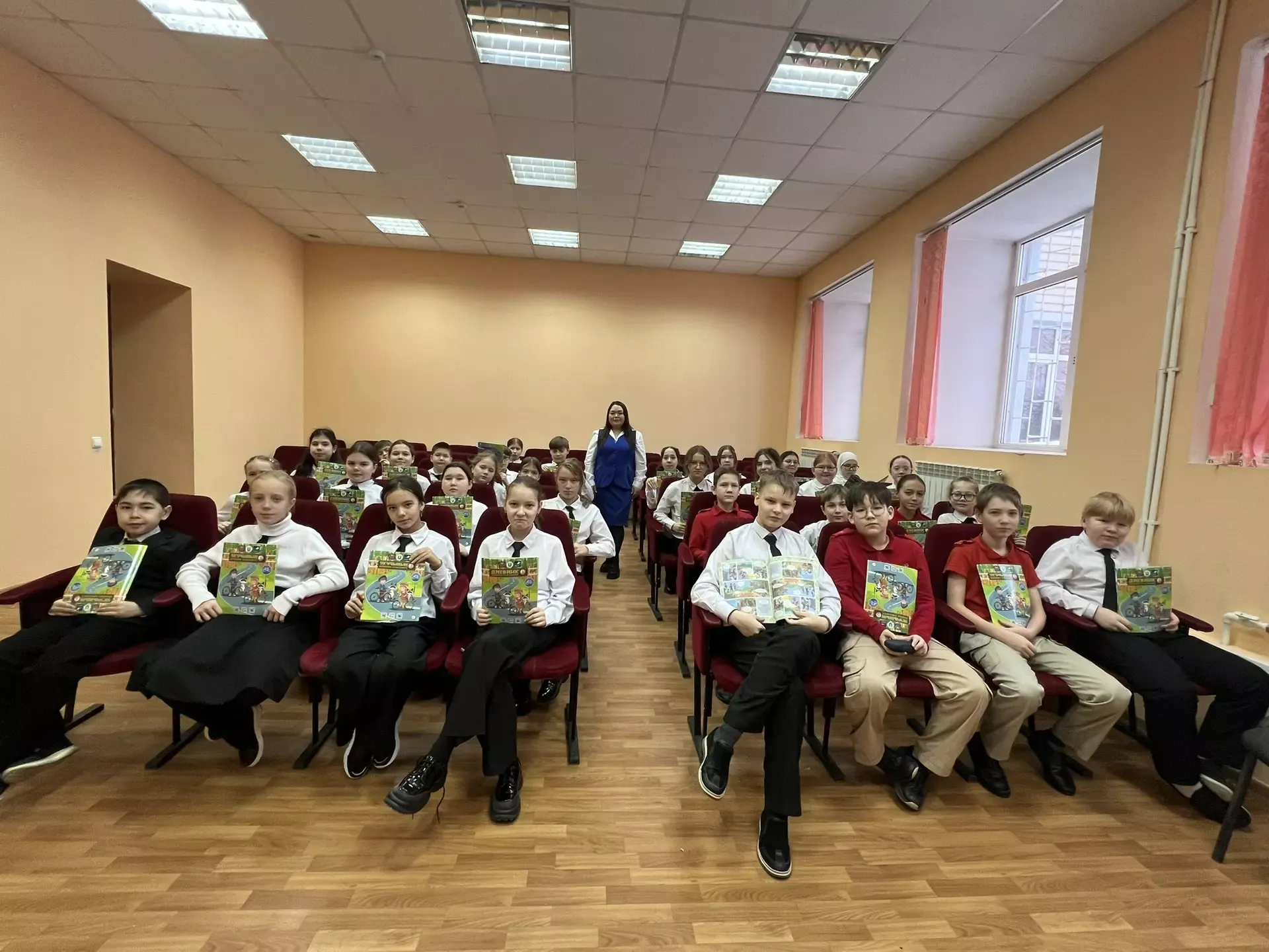 Безопасные каникулы: менделеевским школьникам напомнили правила поведения на зимних дорогах