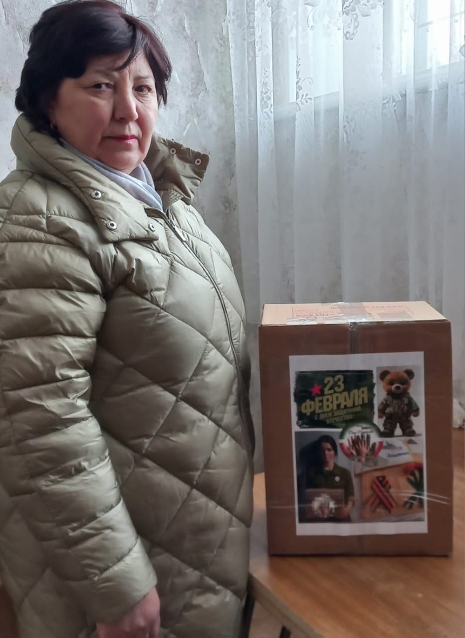 В преддверии Дня защитника Отечества в Менделеевске образовательные учреждения подготовили гуманитарную помощь для бойцов СВО