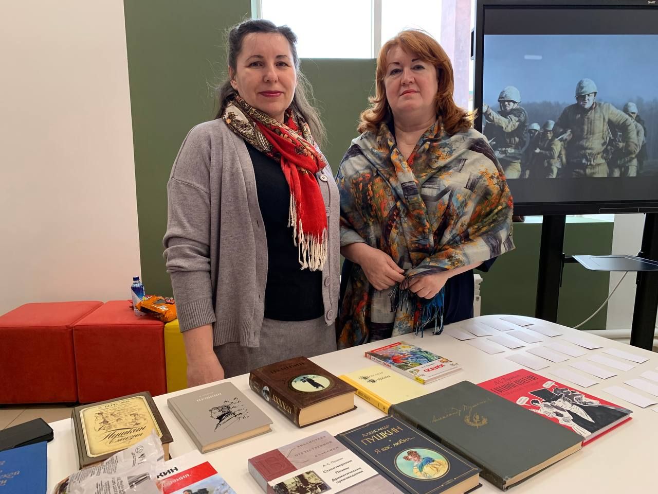 В кинотеатре «Юность» состоялась долгожданная премьера фильма «Пророк. История Александра Пушкина»