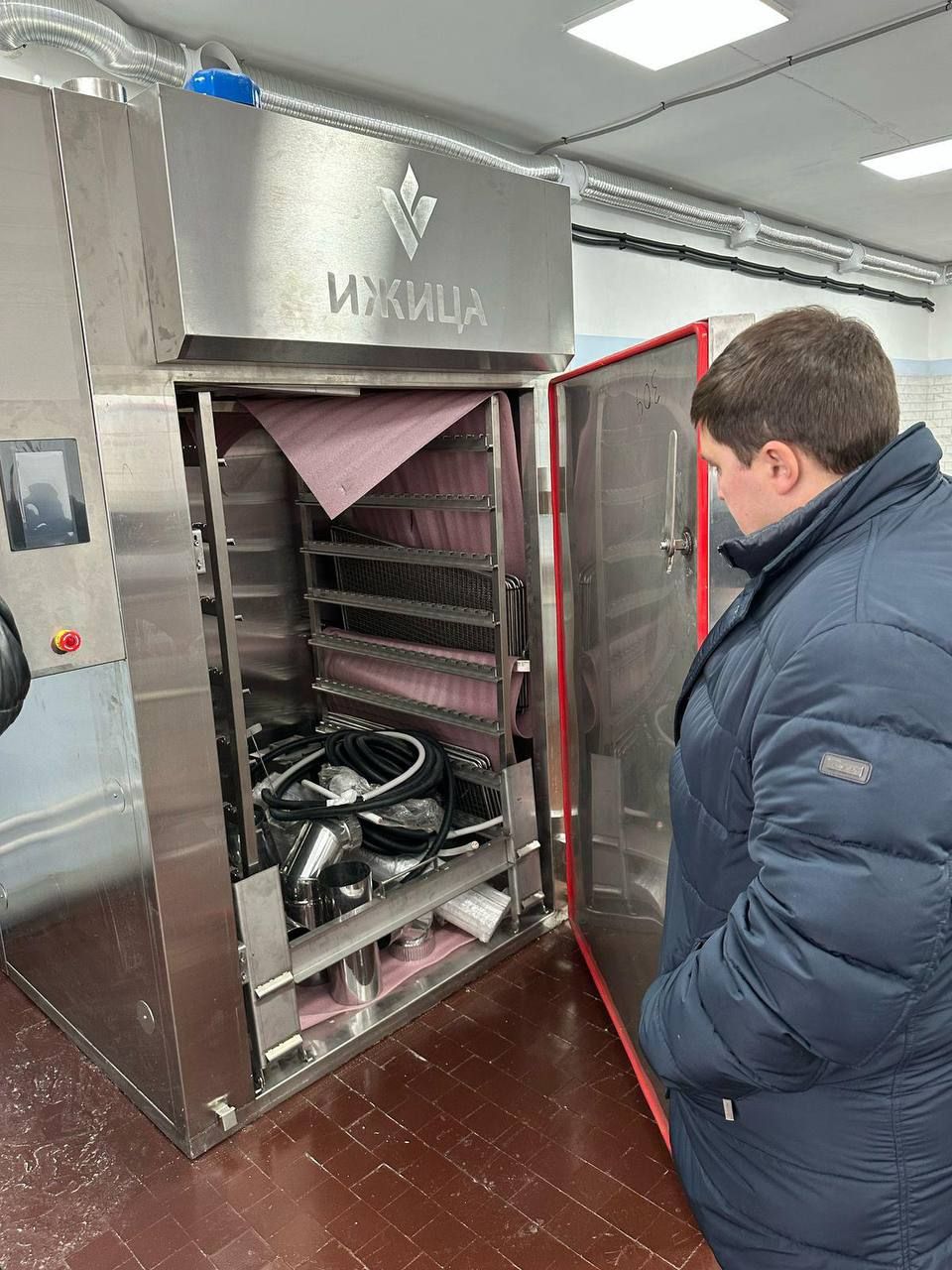 В Менделеевске открылся современный цех по переработке рыбы