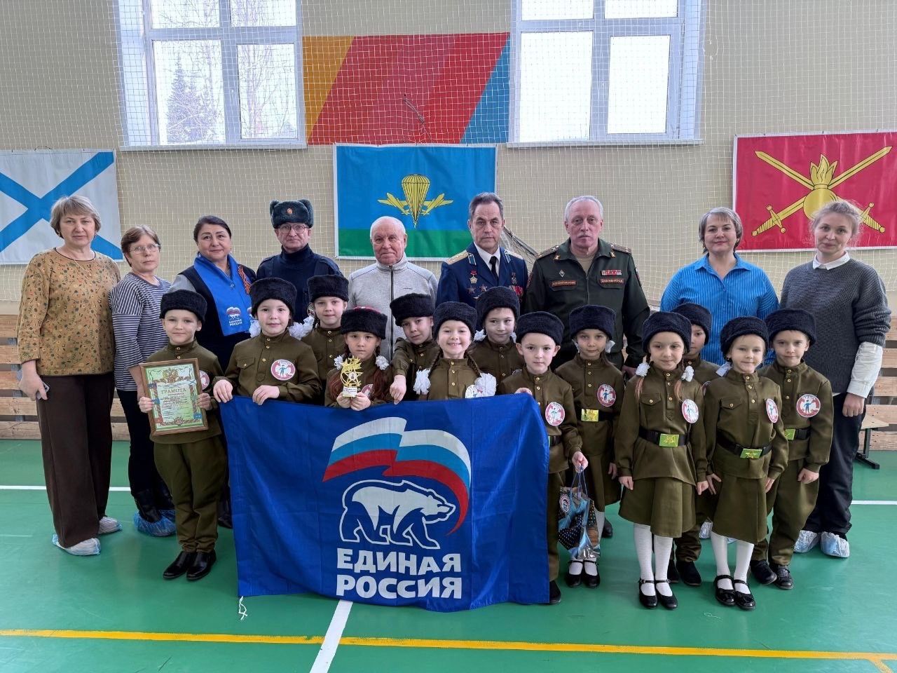 В Менделеевске прошёл традиционный городской смотр «Аты-баты шли солдаты!»