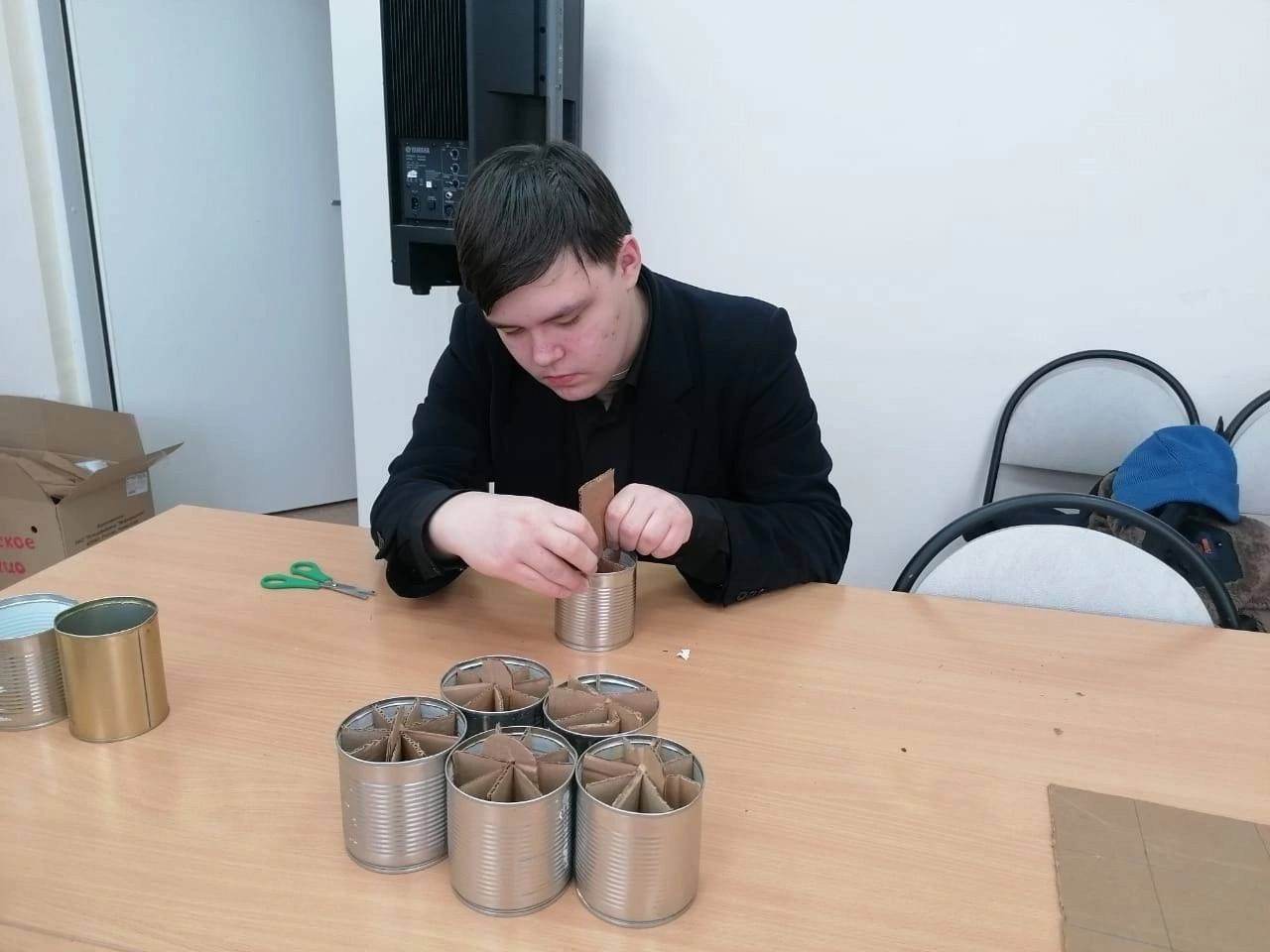 Первые Брюшлинской школы оказывают гуманитарную помощь бойцам СВО