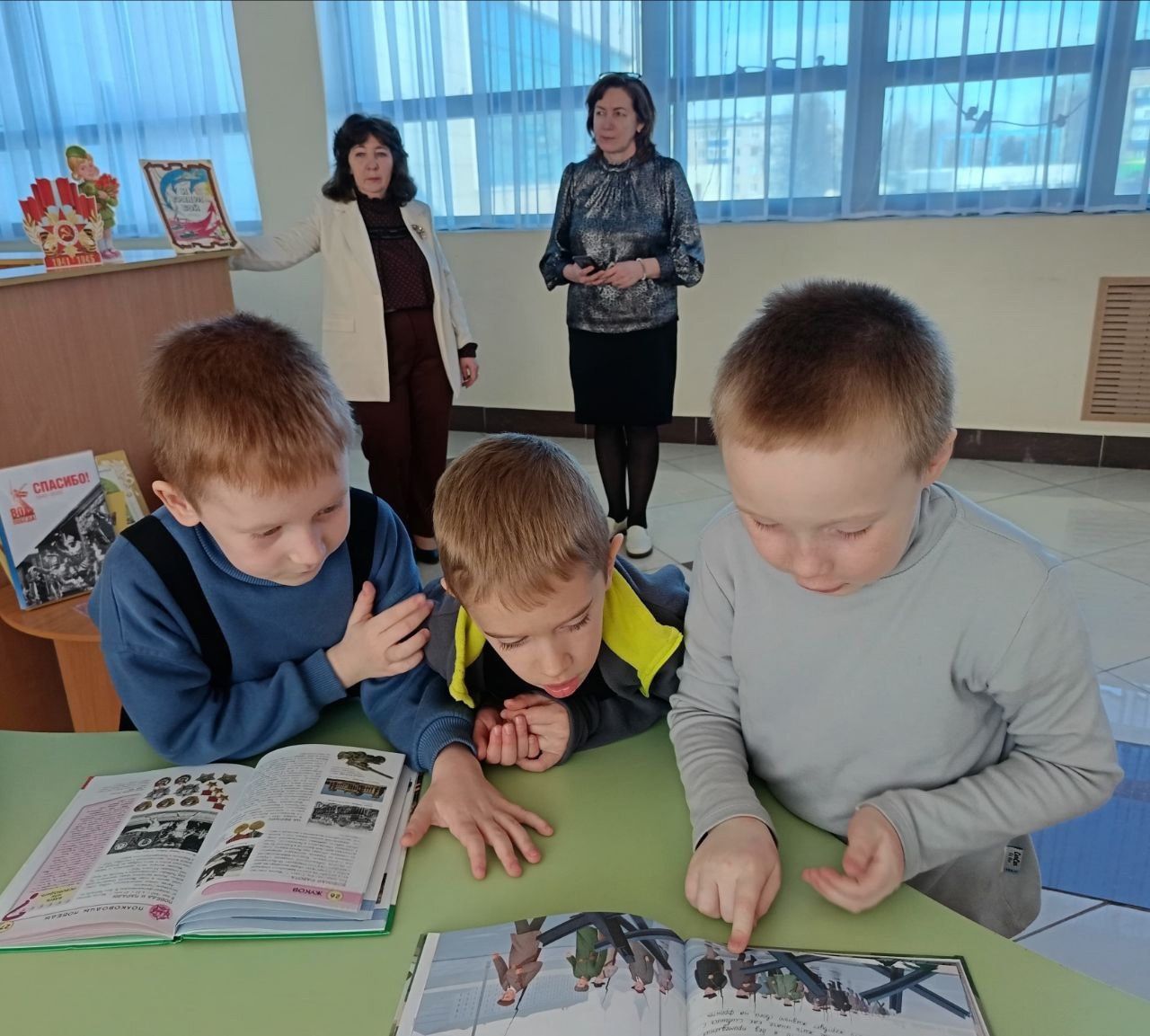 Воспитанники детского сада «Крепыш» посетили детскую библиотеку Менделеевска