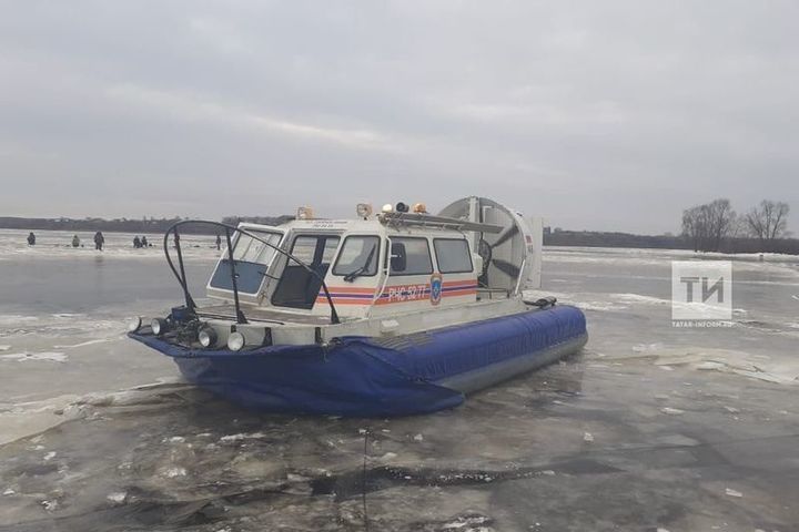 Трагедия на Каме: снегоход провалился под лед, водитель погиб