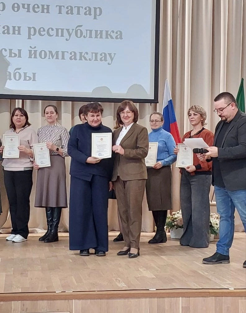Ученица школы №1 Менделеевска стала призёром олимпиады школьников по родной литературе