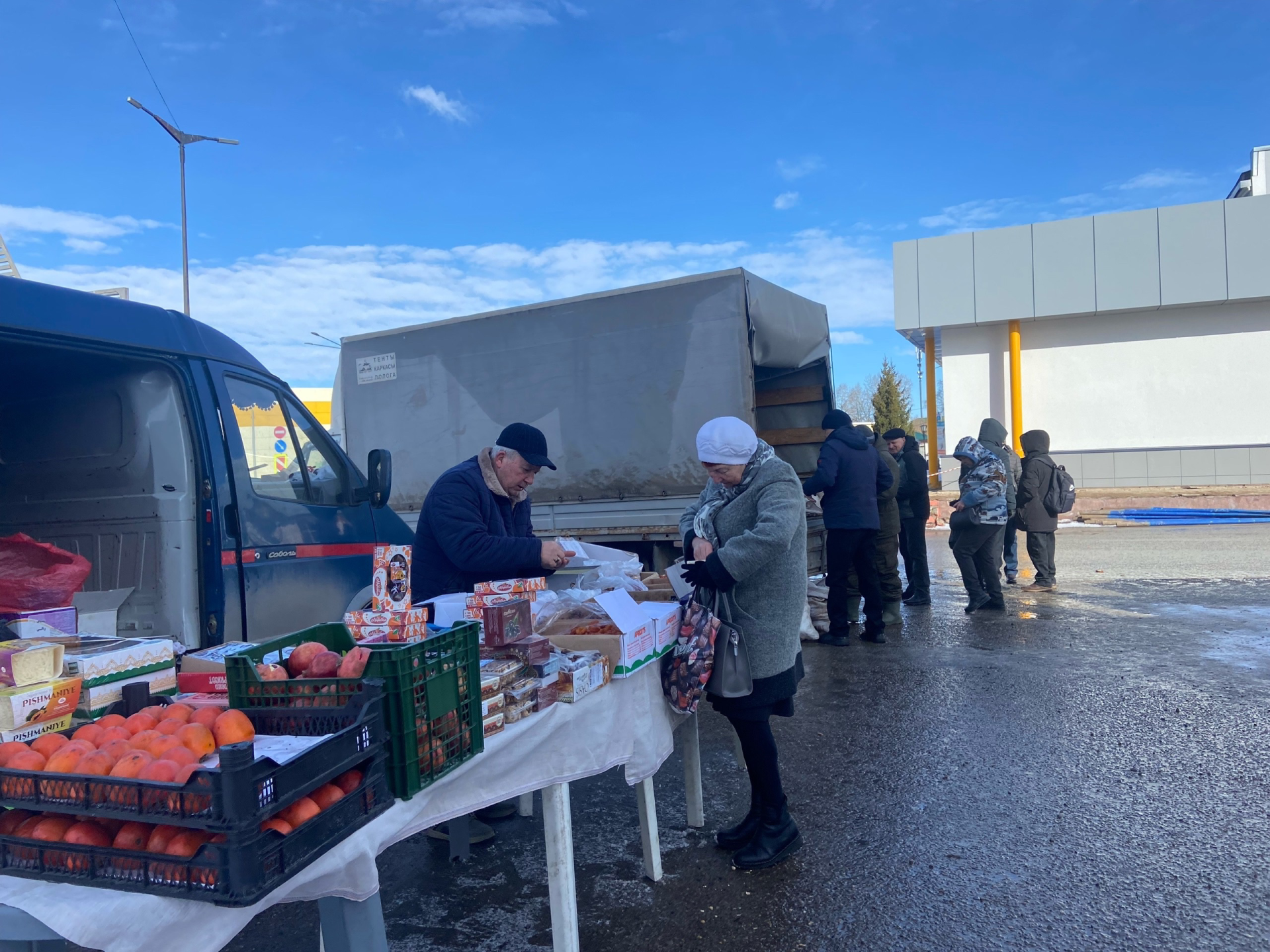 В Менделеевске продолжаются сельхозярмарки