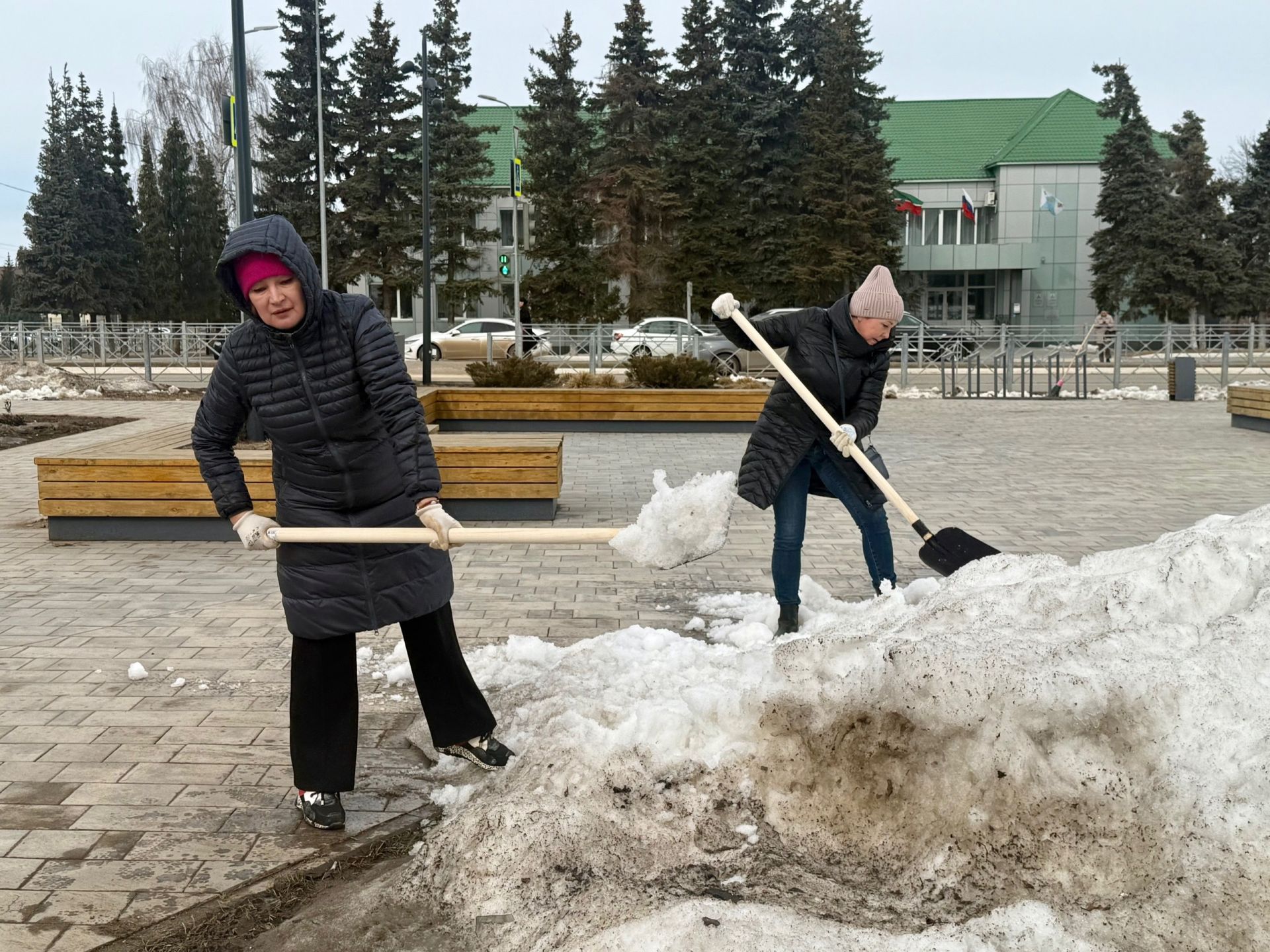 Жители Менделеевска вышли на первый весенний средник