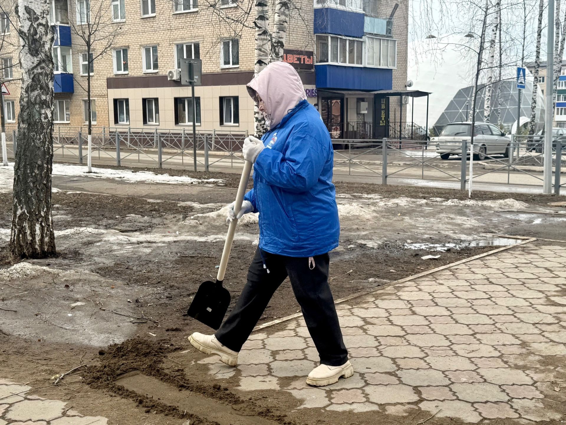 Жители Менделеевска вышли на первый весенний средник
