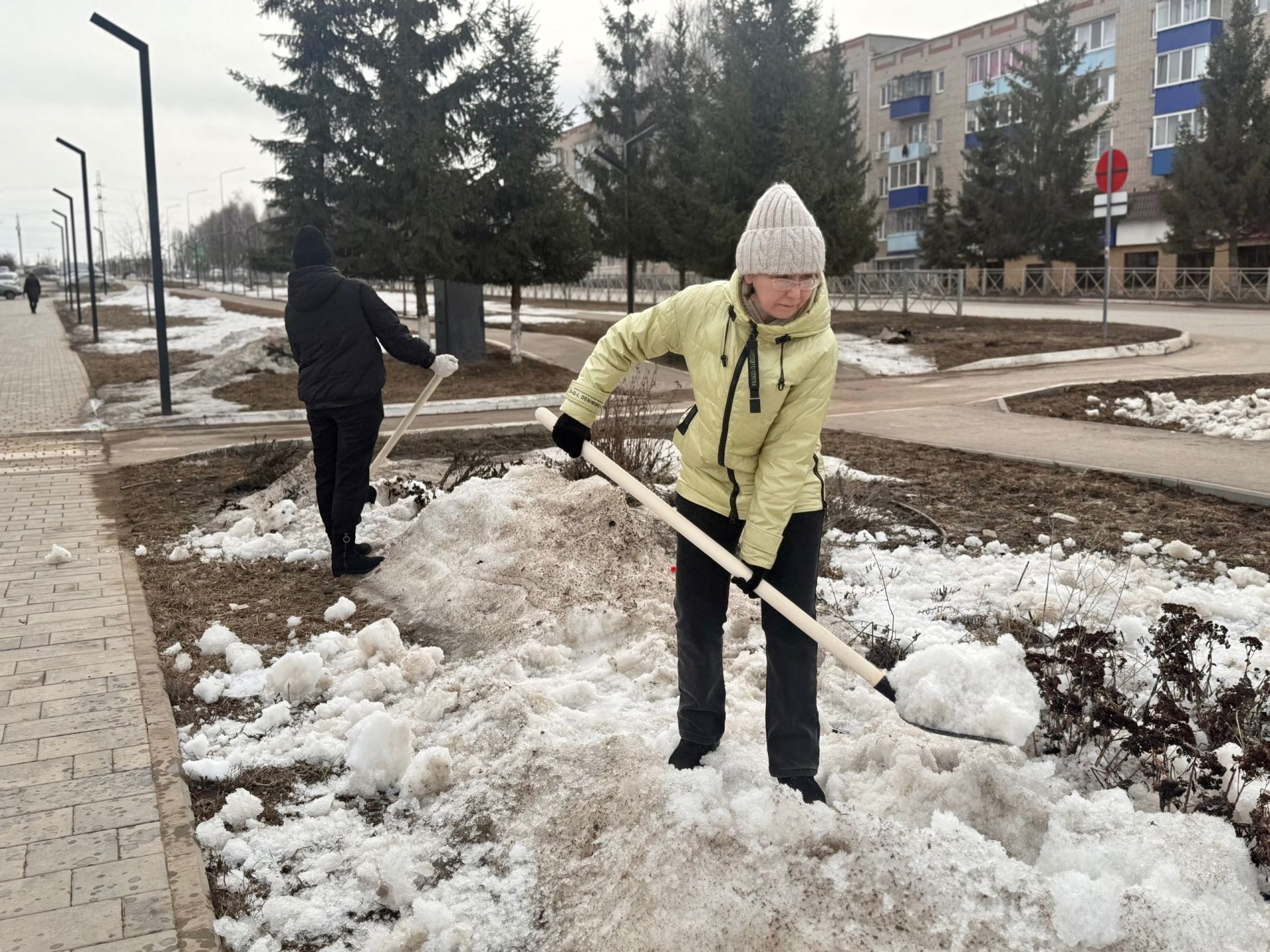 Жители Менделеевска вышли на первый весенний средник