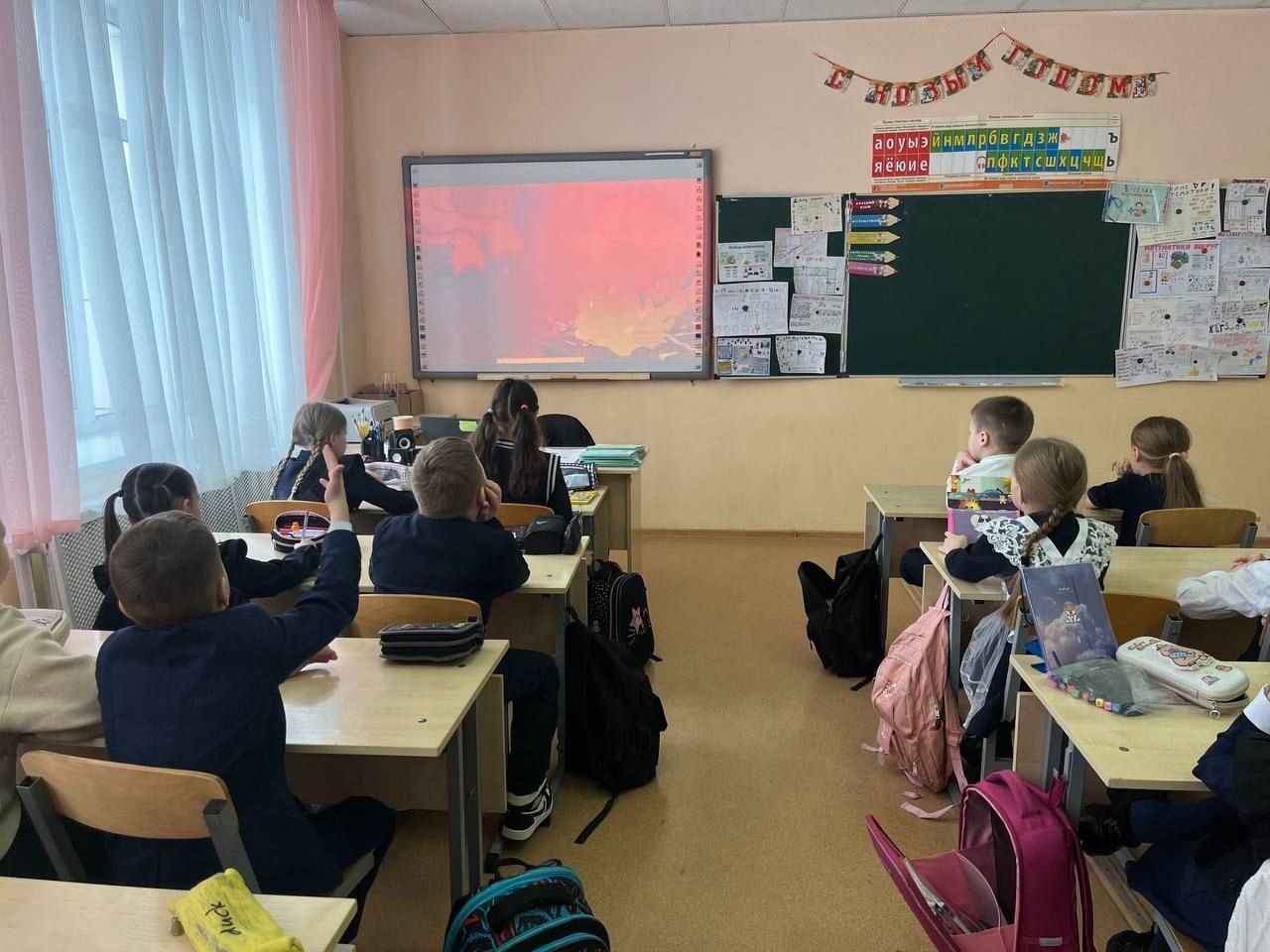 В Средней школе № 1 Менделеевска прошел трек «Орленок-Эколог»