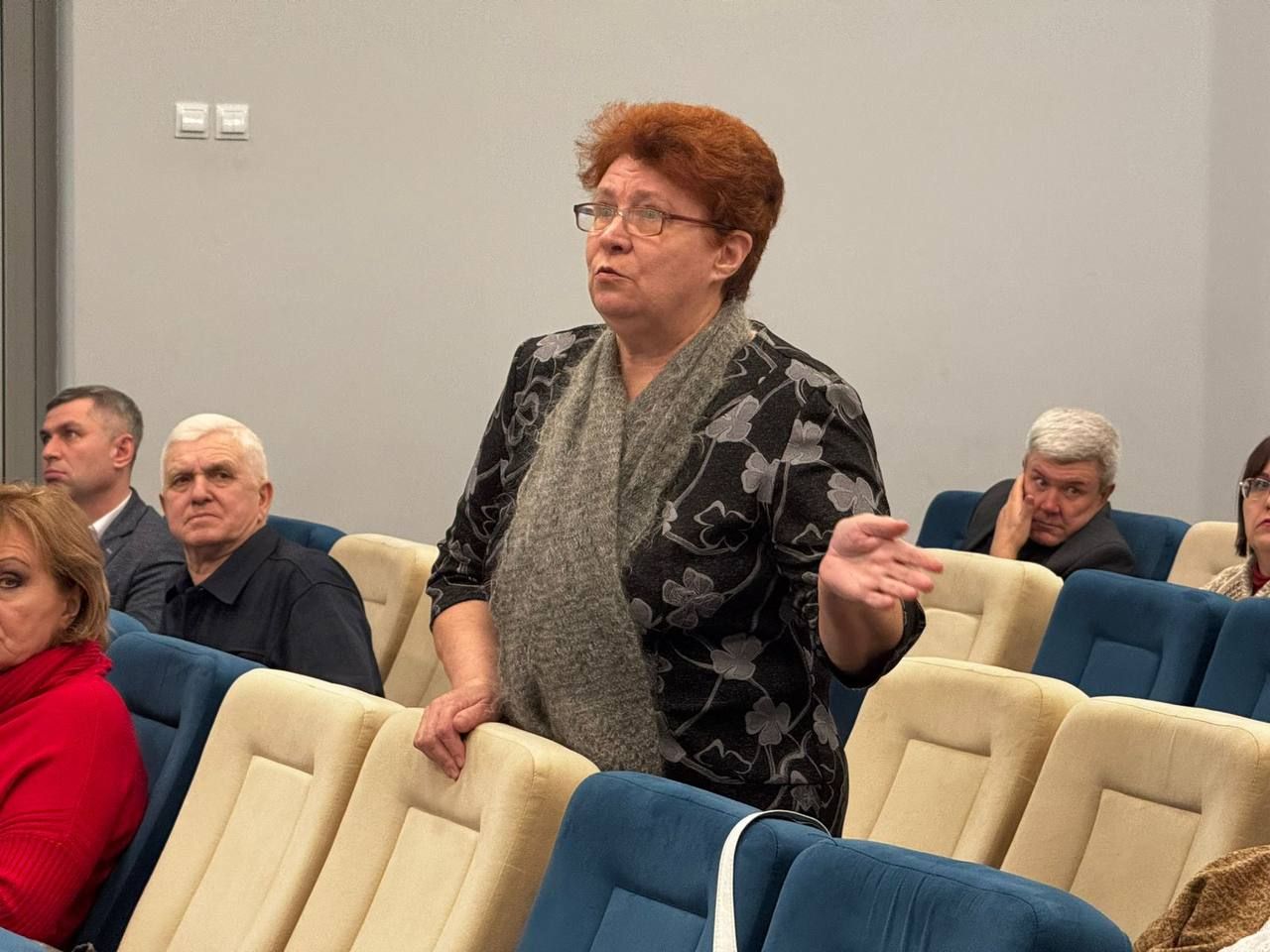Активные жители ТОС «Химик» получили благодарности за вклад в развитие района