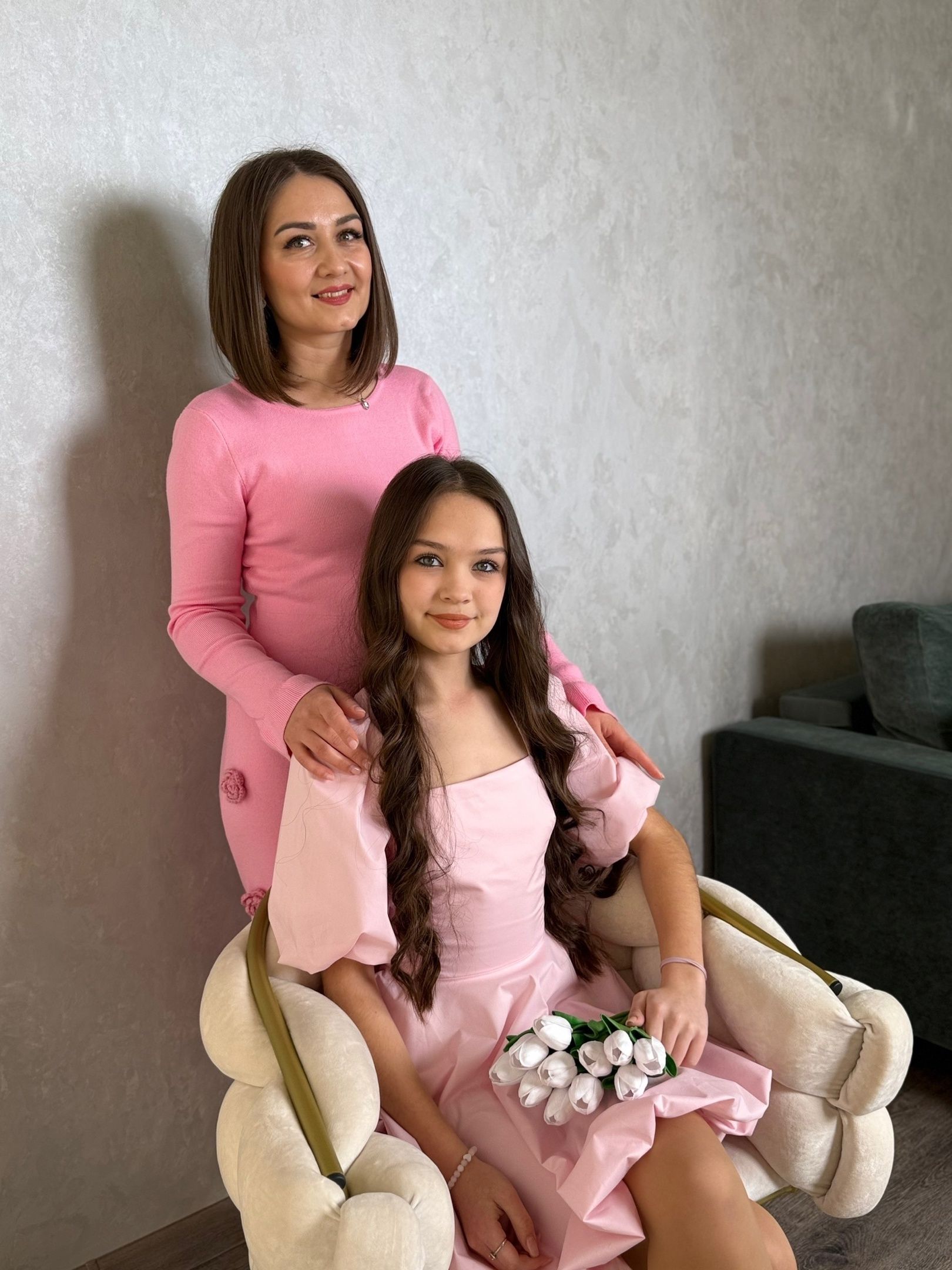 Редакция «Менделеевские новости» организовала весенний фотопроект для женщин города