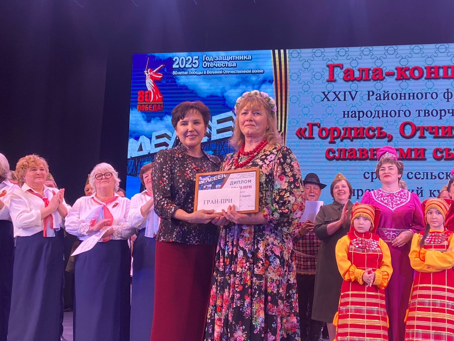 В Менделеевске состоялся гала-концерт с участием сельских артистов