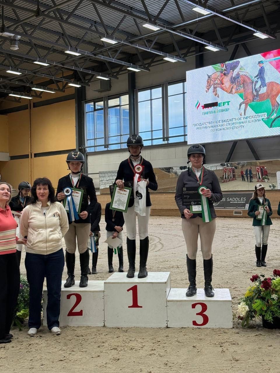 Менделеевские спортсменки завоевали медали на Чемпионате и Первенстве Татарстана по конкуру