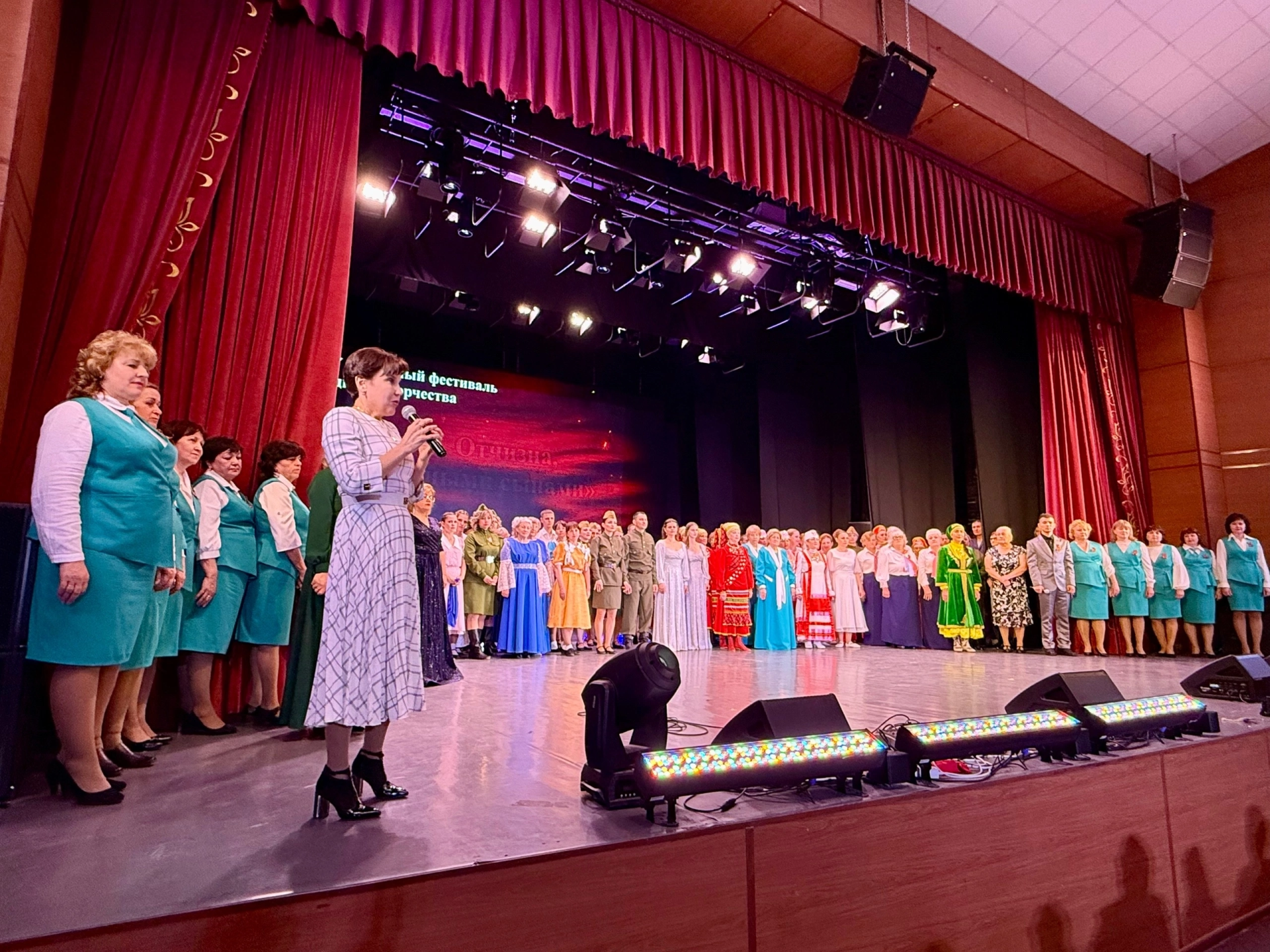 В Менделеевске завершился гала-концерт районного фестиваля народного творчества-2025: объявлены обладатели гран-при