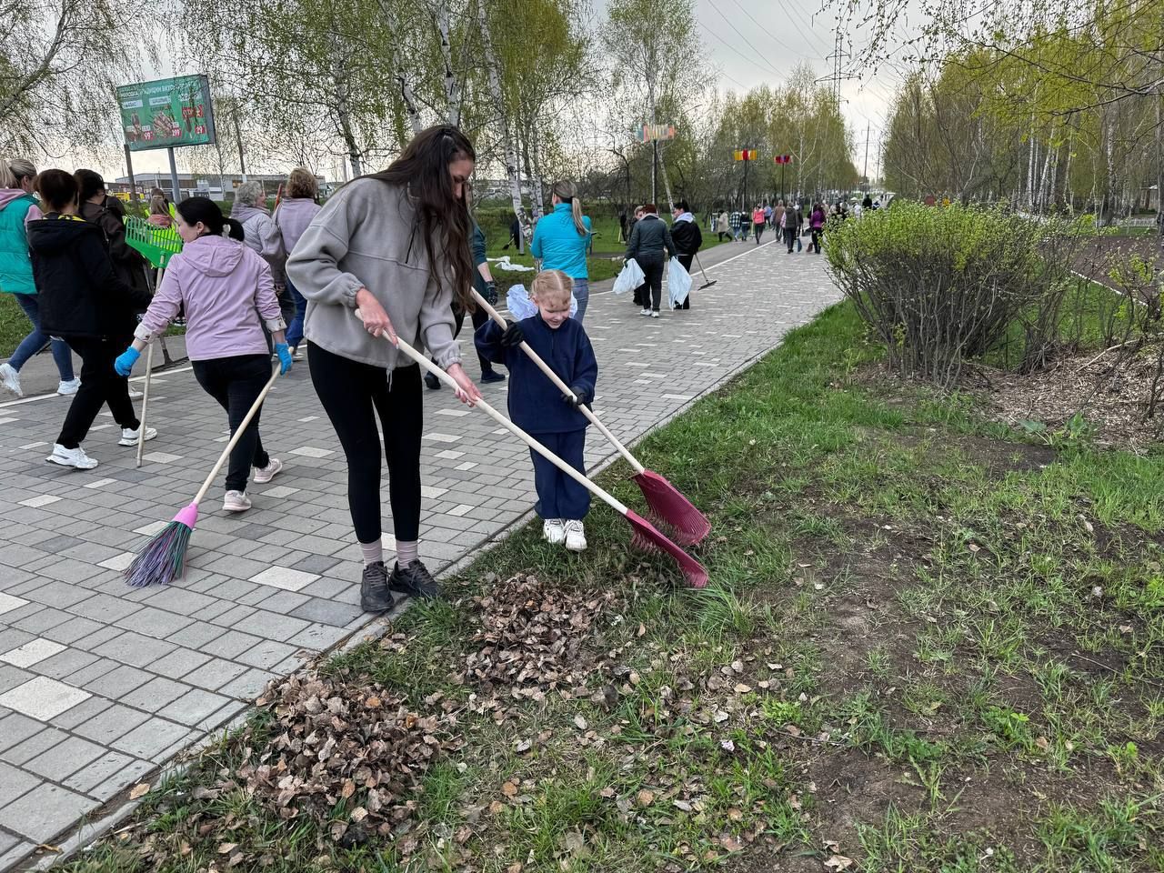 Менделеевск принял участие в Общероссийском субботнике
