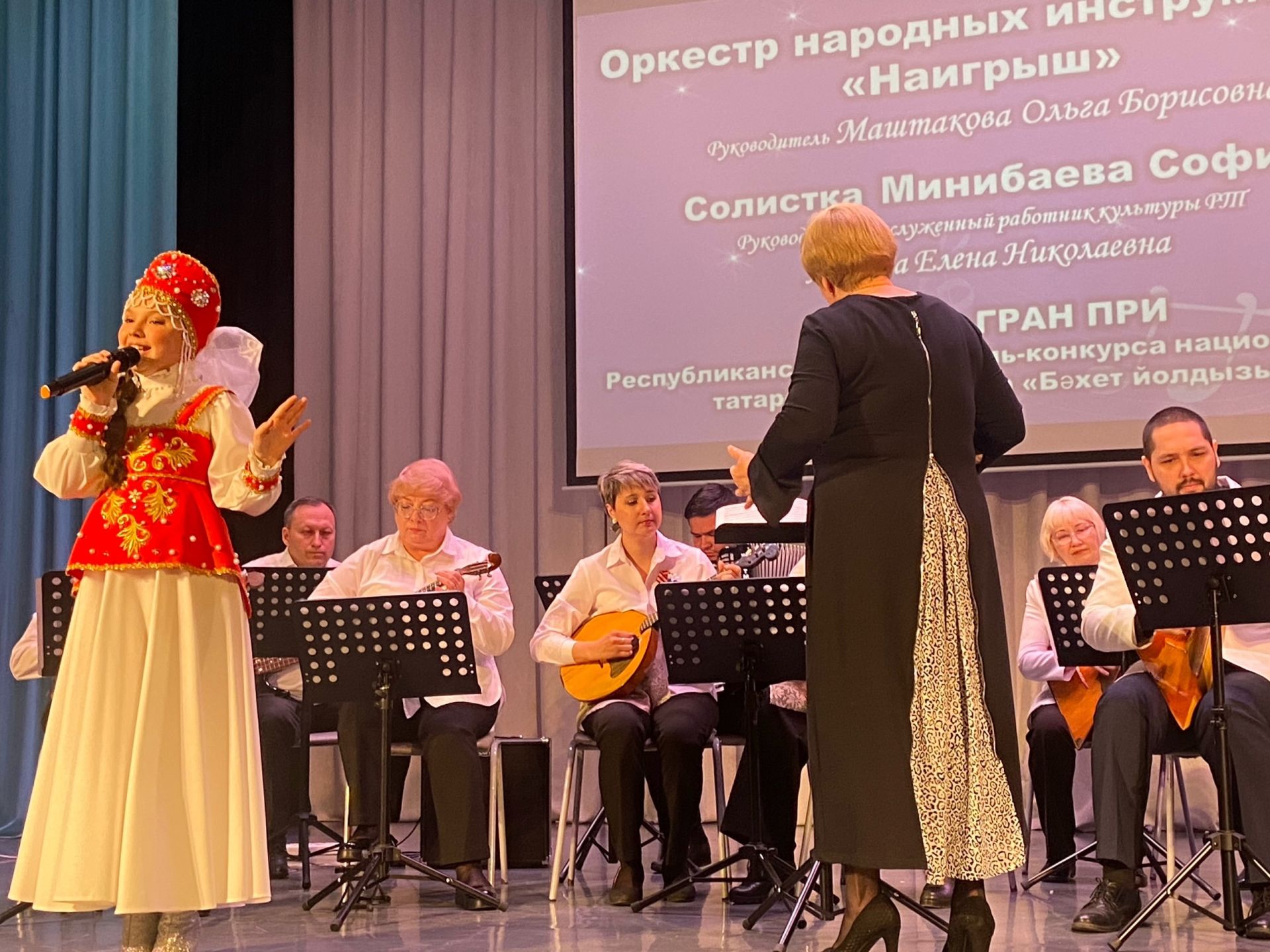 В Менделеевске состоялся отчётный концерт педагогов и воспитанников ДШИ