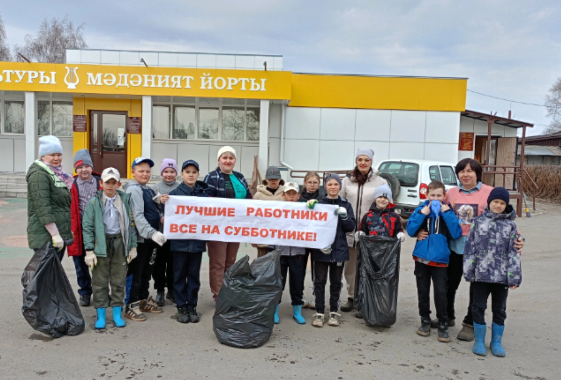 В Тат. Челнинском поселении провели весенний средник