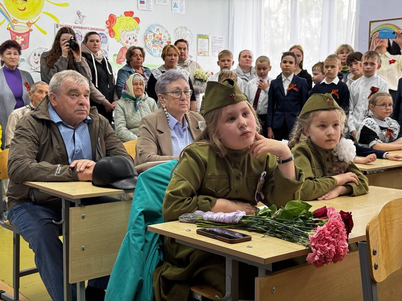 В Татчелнинской школе Менделеевского района открылась парта Героя