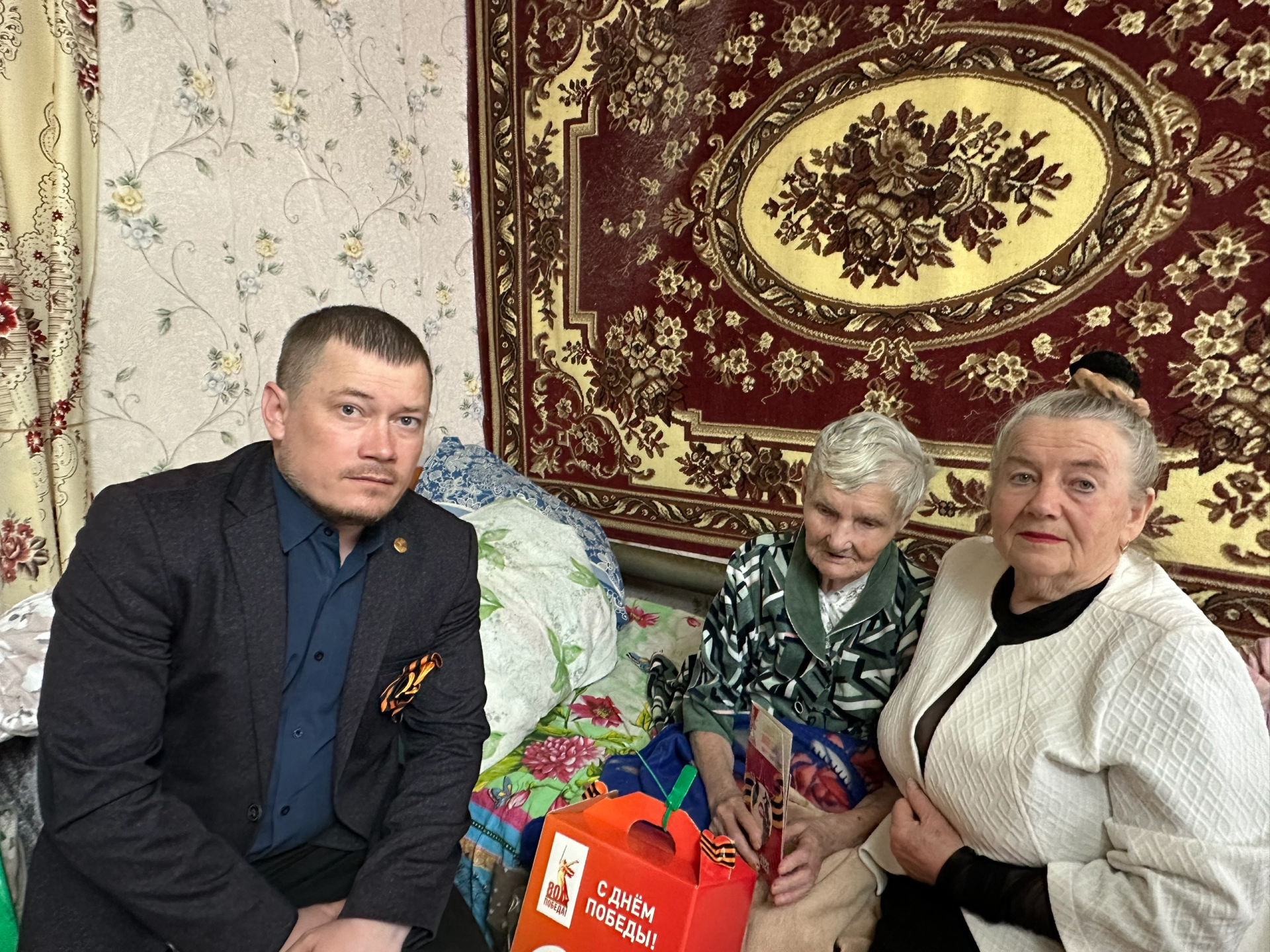 В Менделеевске поздравили тружеников тыла